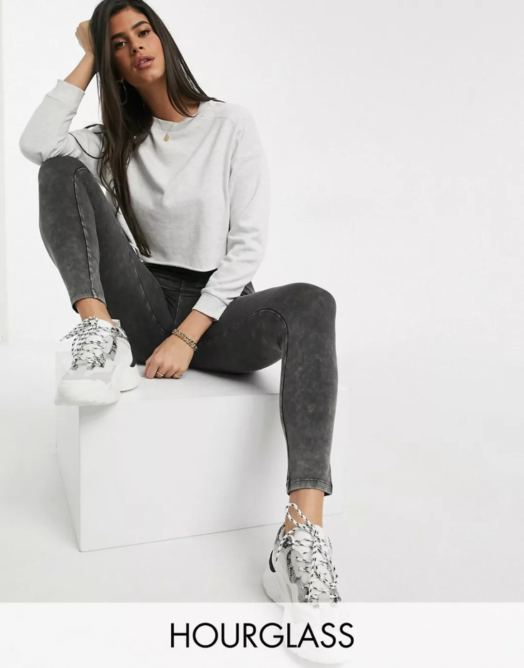 ASOS DESIGN Hourglass – Leggings in Acid-Waschung-Grau günstig online kaufen