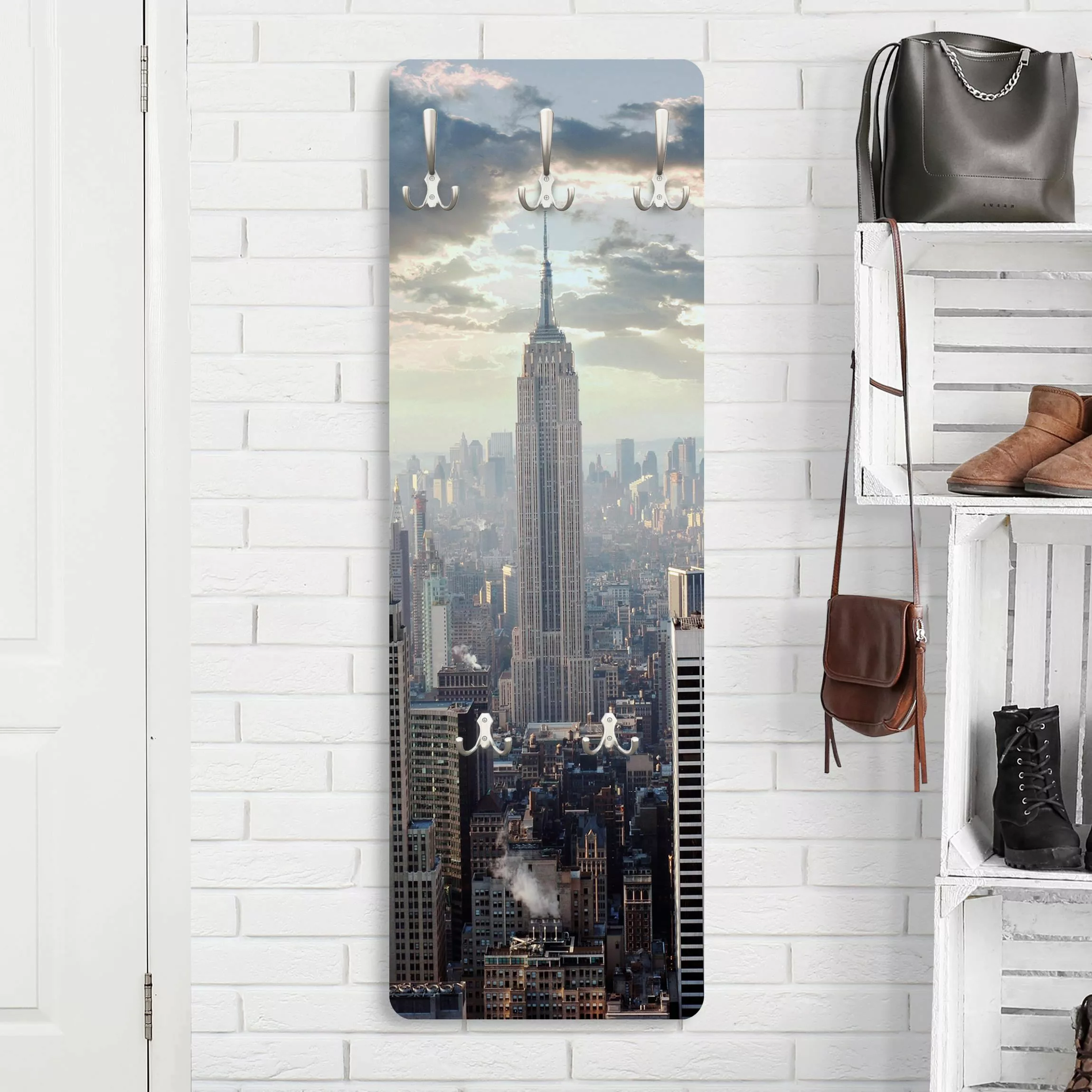 Wandgarderobe Holzpaneel Architektur & Skyline Sonnenaufgang in New York günstig online kaufen