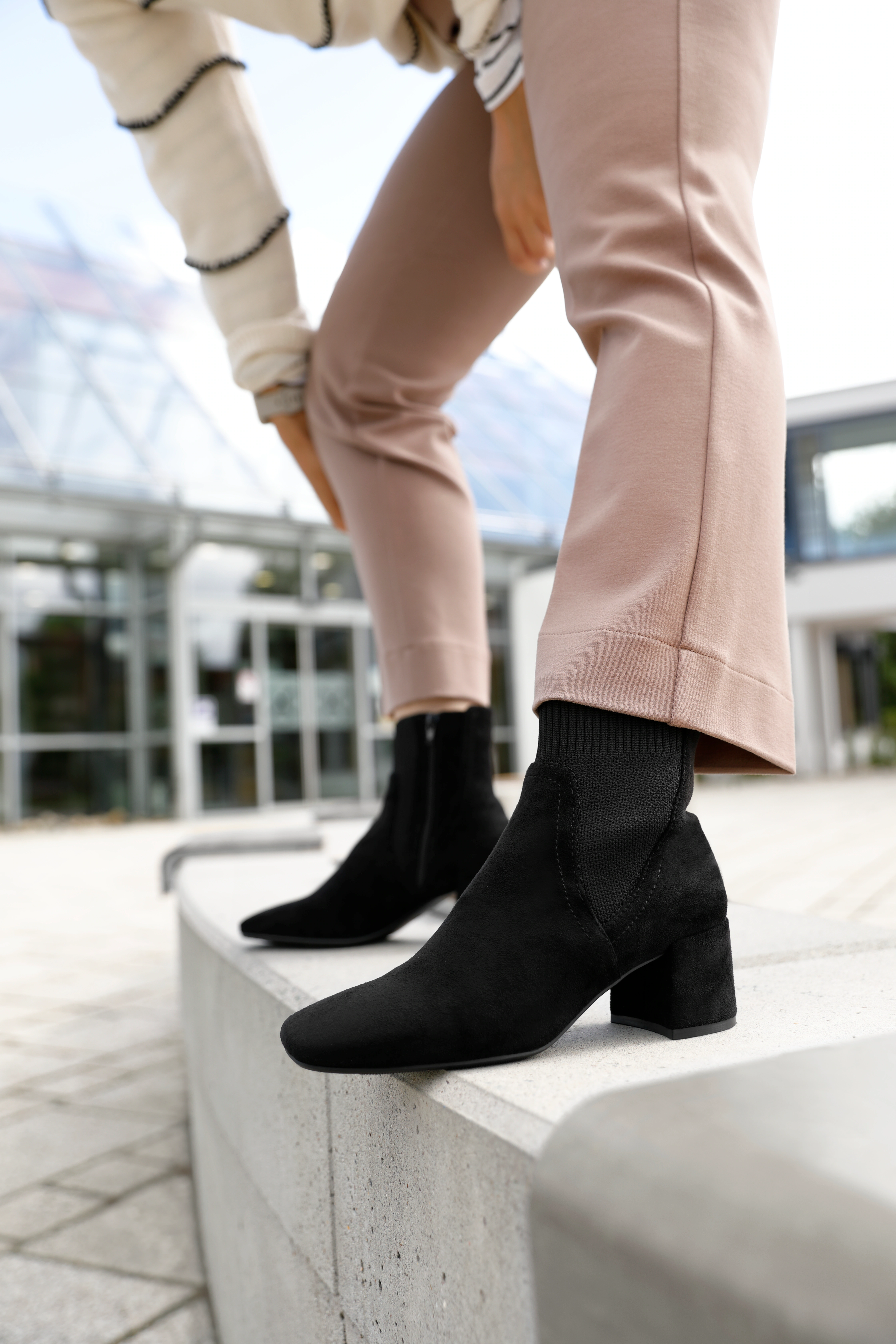 Aniston SHOES Stiefelette, Blockabsatz, Karreeform, mit Strick-Einsatz - NE günstig online kaufen