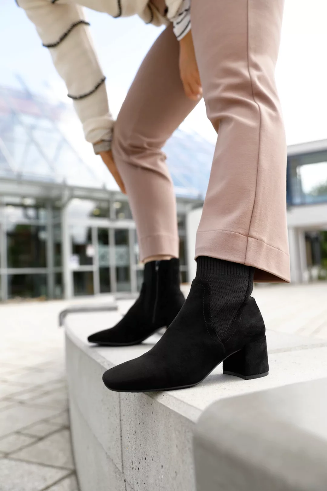 Aniston SHOES Stiefelette, Blockabsatz, Karreeform, mit Strick-Einsatz - NE günstig online kaufen