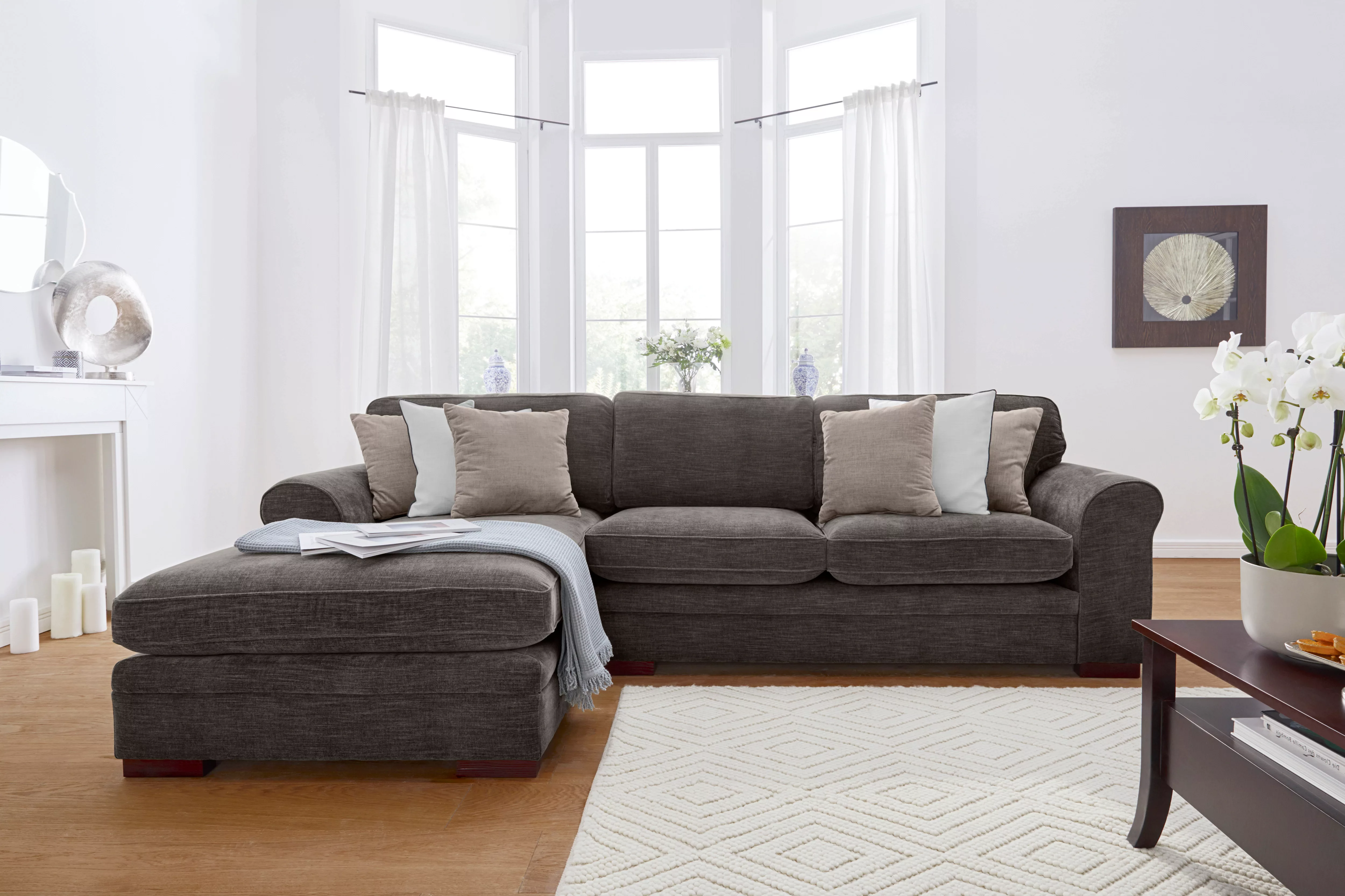 Home affaire Ecksofa "Broughton L-Form", weicher Sitzkomfort, incl. 4 Zierk günstig online kaufen