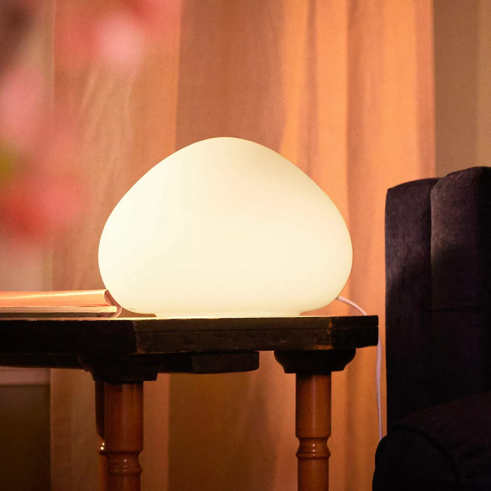 Philips Hue White Ambiance Wellner LED-Tischlampe günstig online kaufen