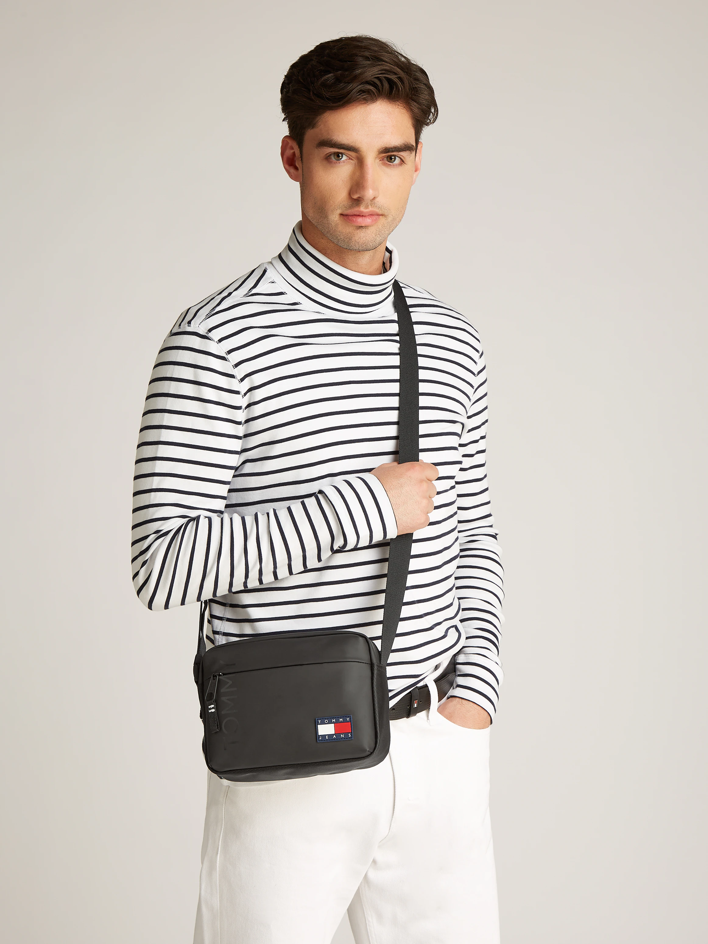 Tommy Jeans Umhängetasche "TJM DAILY + CAMERA BAG", Men Mini Bag, Schultert günstig online kaufen