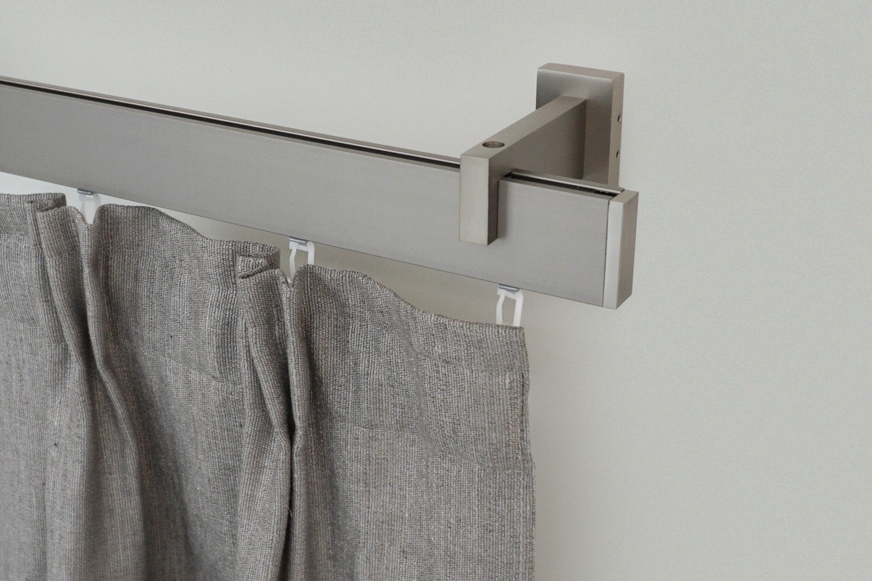 GARESA Innenlaufschiene FLAT, 1-läufig, Wunschmaßlänge, verschraubt, günstig online kaufen