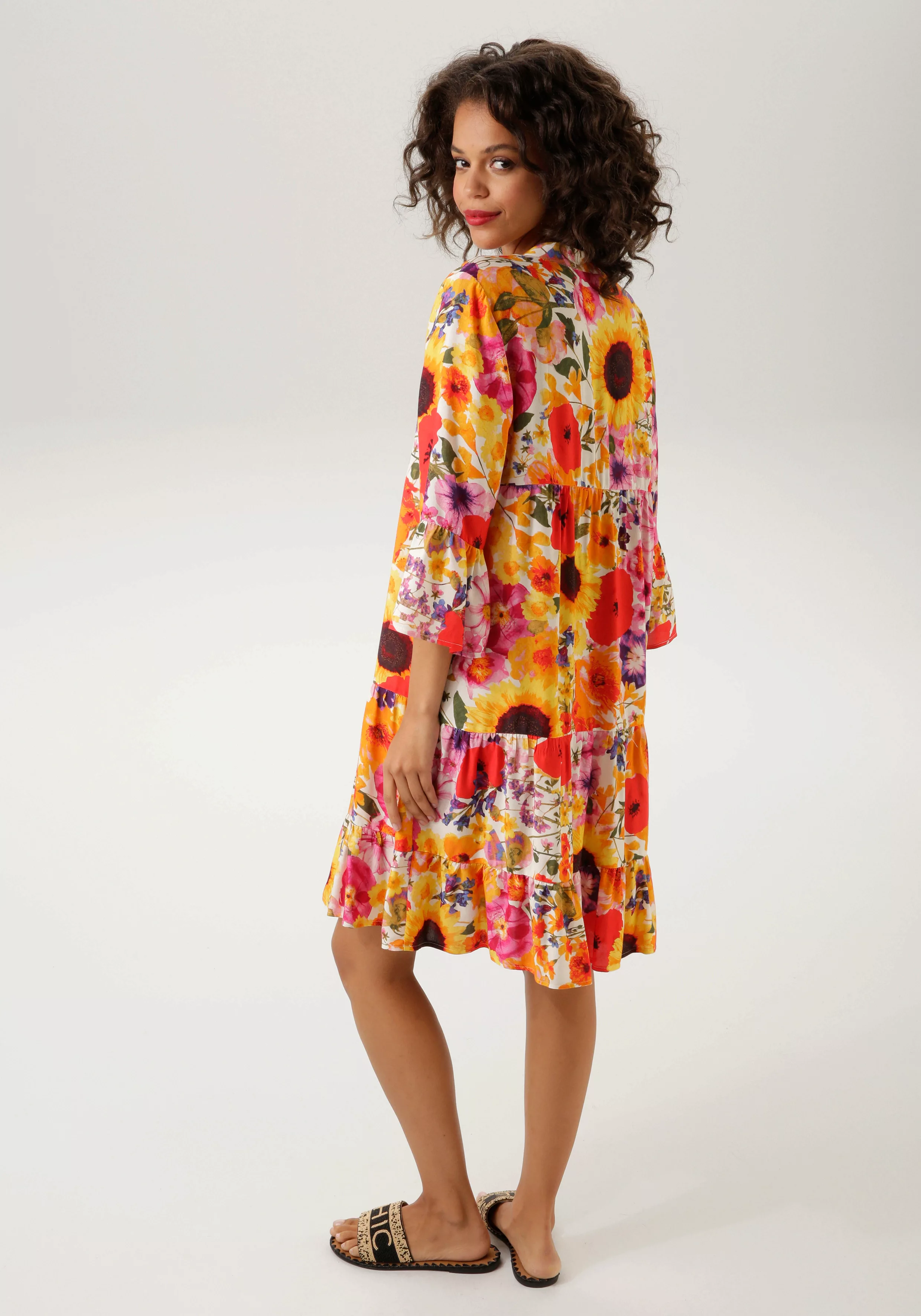 Aniston CASUAL Tunikakleid, mit farbenfrohem, großflächigem Blumendruck - N günstig online kaufen