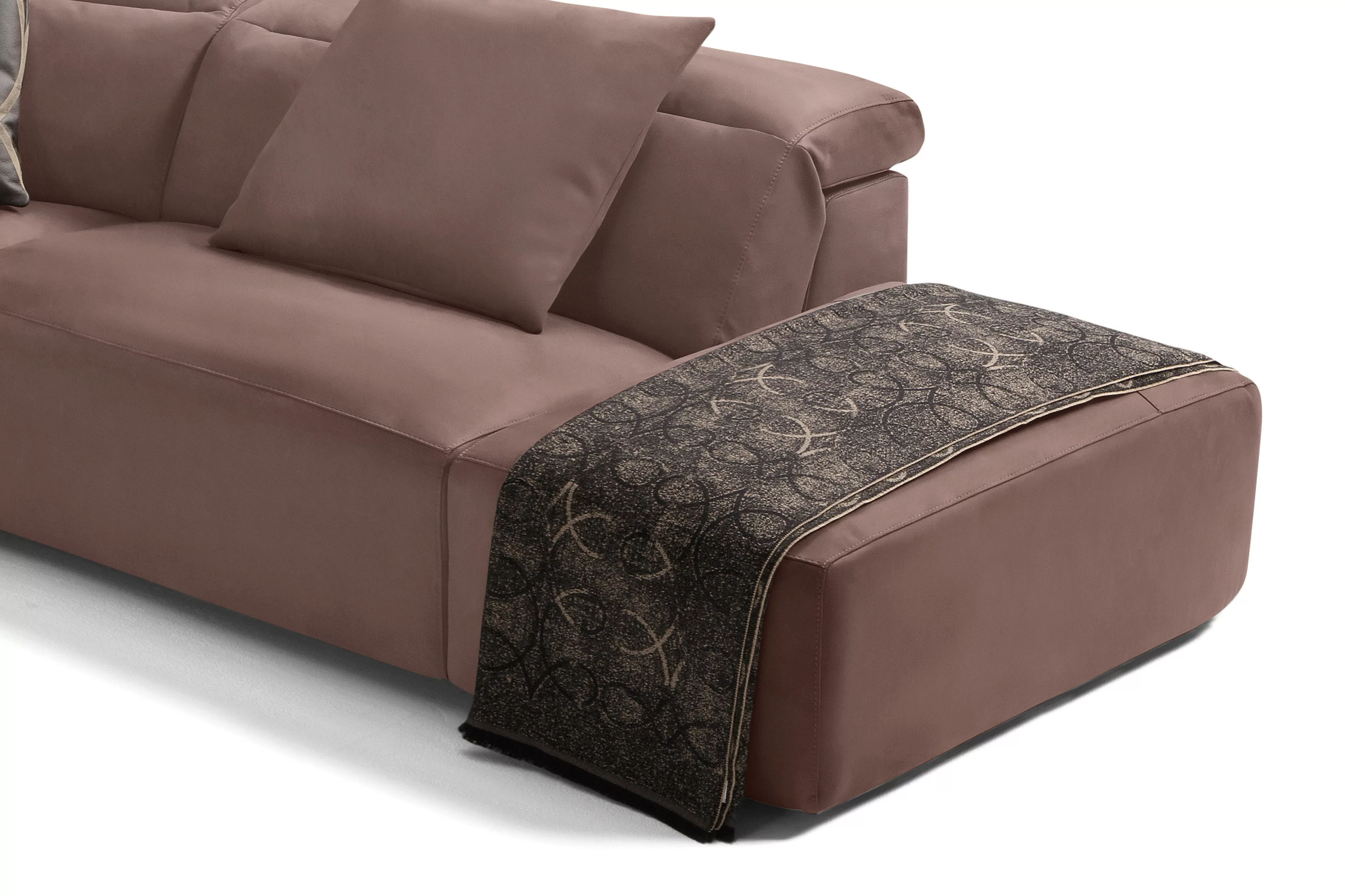 Egoitaliano Ecksofa »Beverly, extravangantes Designsofa mit erstklassigem S günstig online kaufen