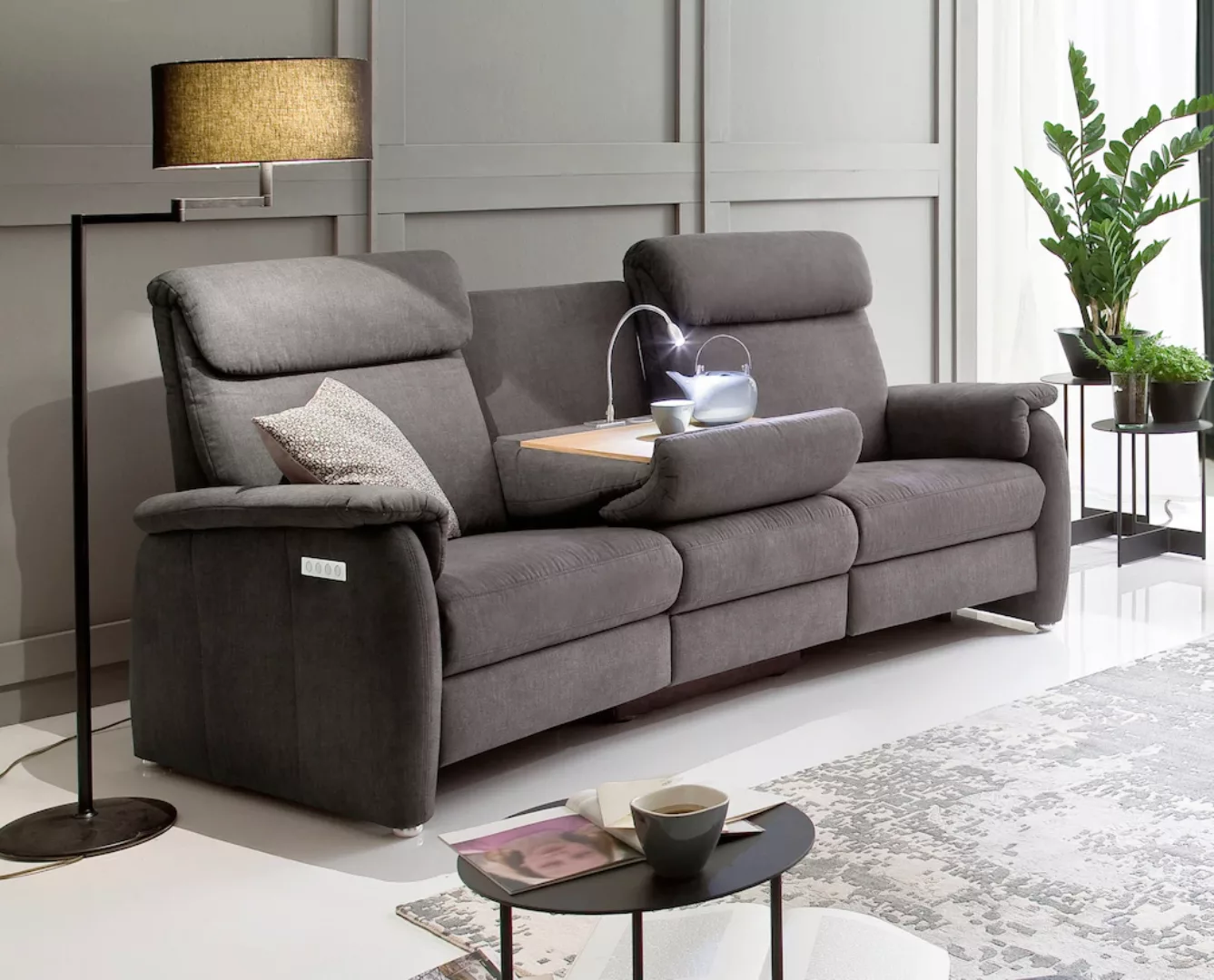 Home affaire Sofa »Turin«, mit motorischer Relaxfunktion, Tisch, Leuchte + günstig online kaufen
