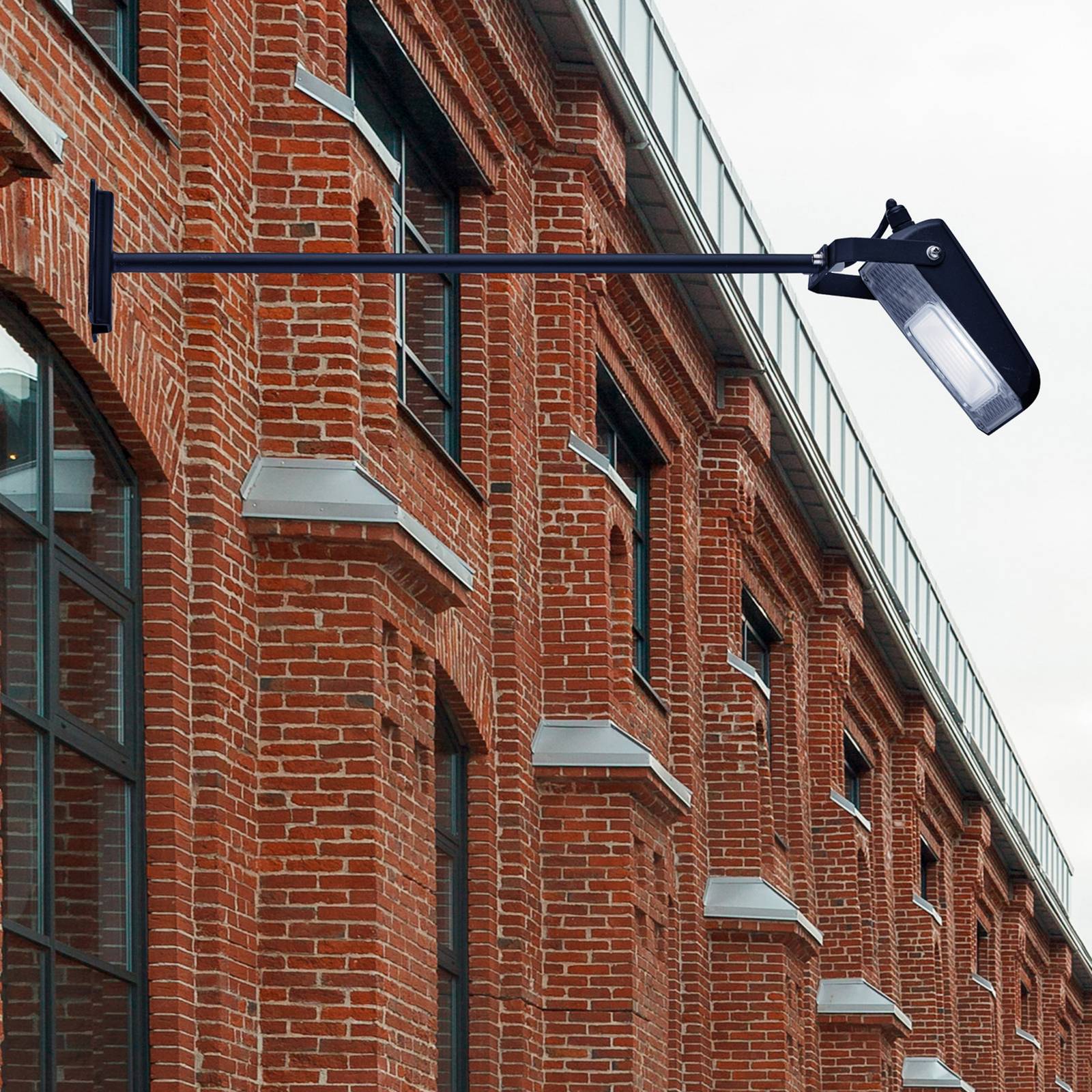 LED-Außenwandlampe Pub mit langem Arm, IP65 günstig online kaufen