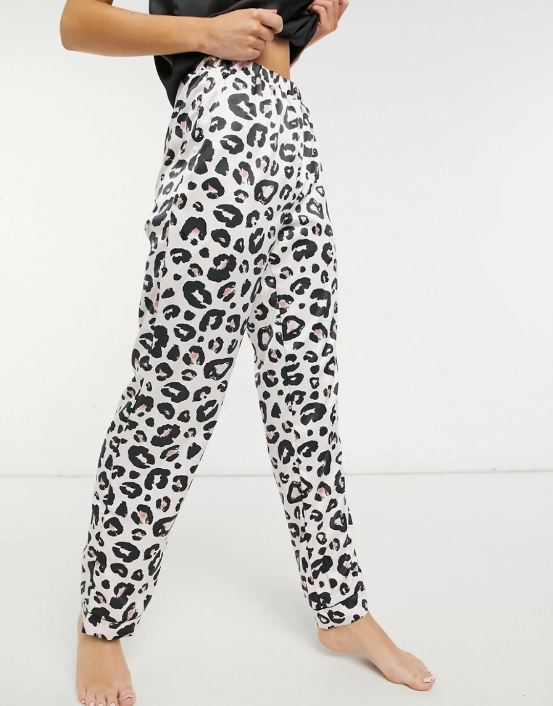 Loungeable– Satin-Pyjamahose mit Leopardenmuster-Mehrfarbig günstig online kaufen