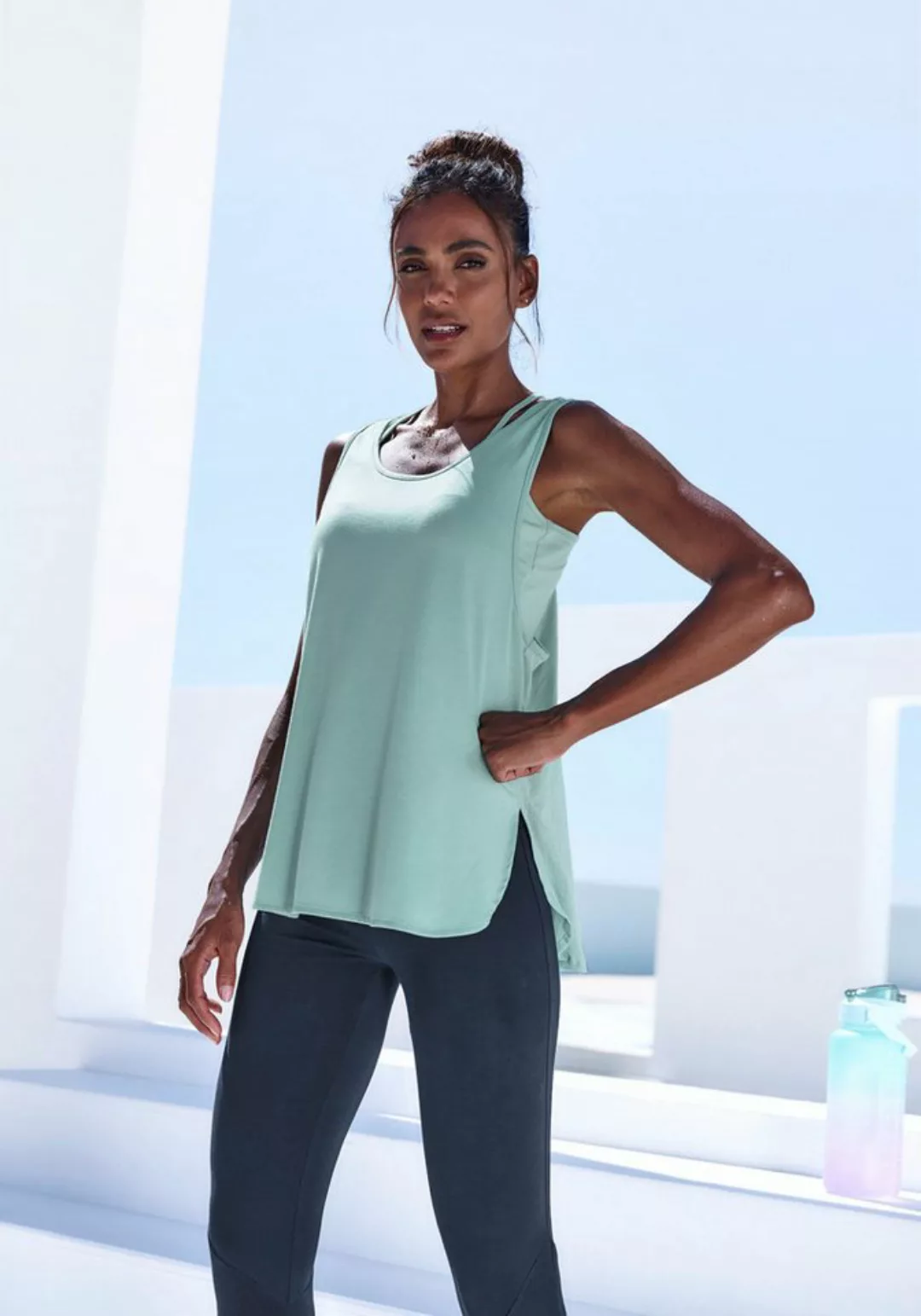 LASCANA ACTIVE Tanktop, Sporttop mit Mesheinsatz und Racerback günstig online kaufen