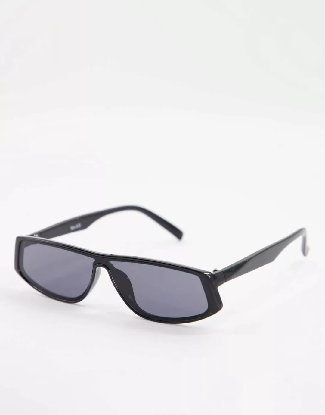 Na-KD – Schmale, sportliche Sonnenbrille in Schwarz günstig online kaufen