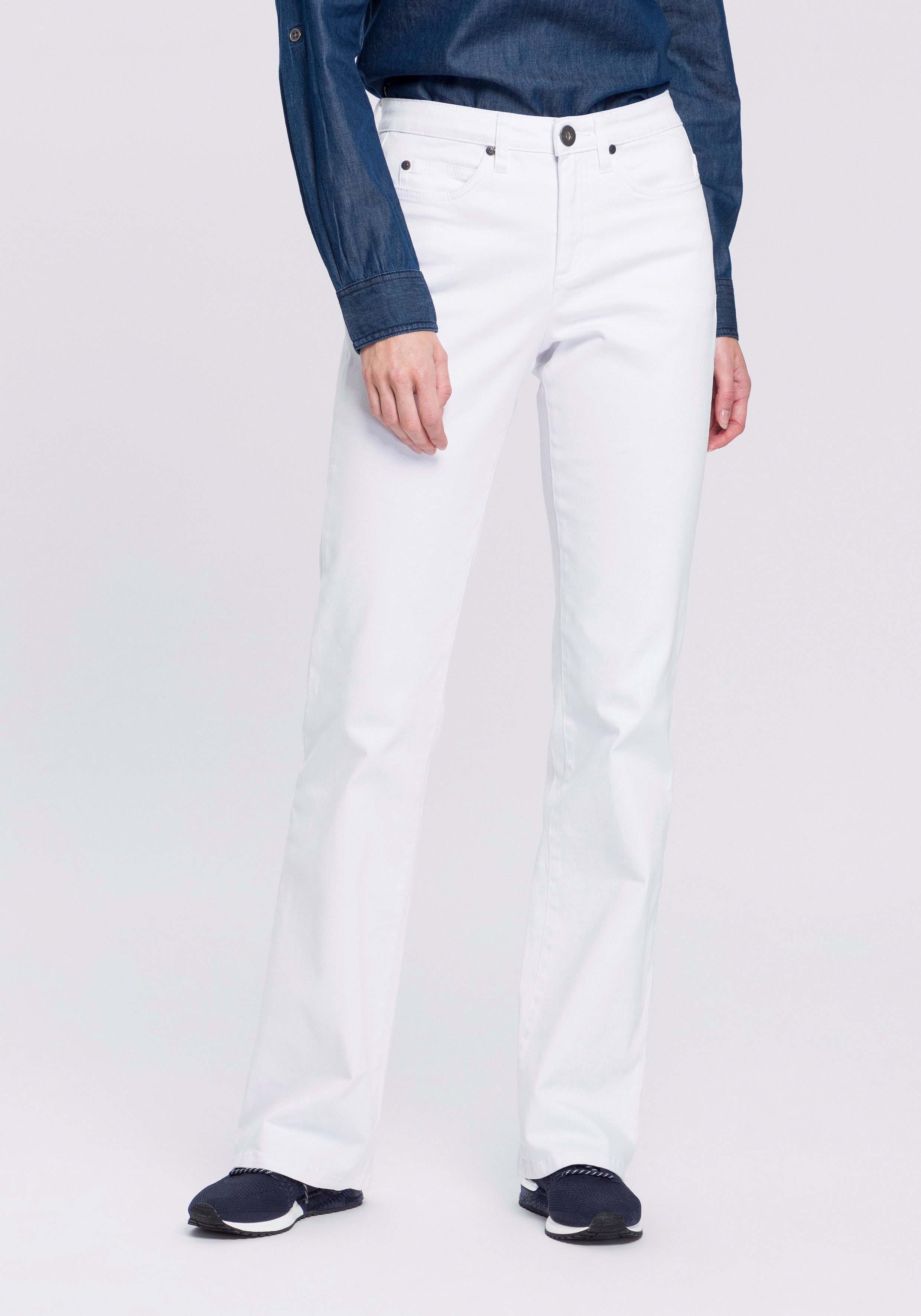 Arizona Bootcut-Jeans "Comfort-Fit", ausgestellte Beinform, mit Eingrifftas günstig online kaufen
