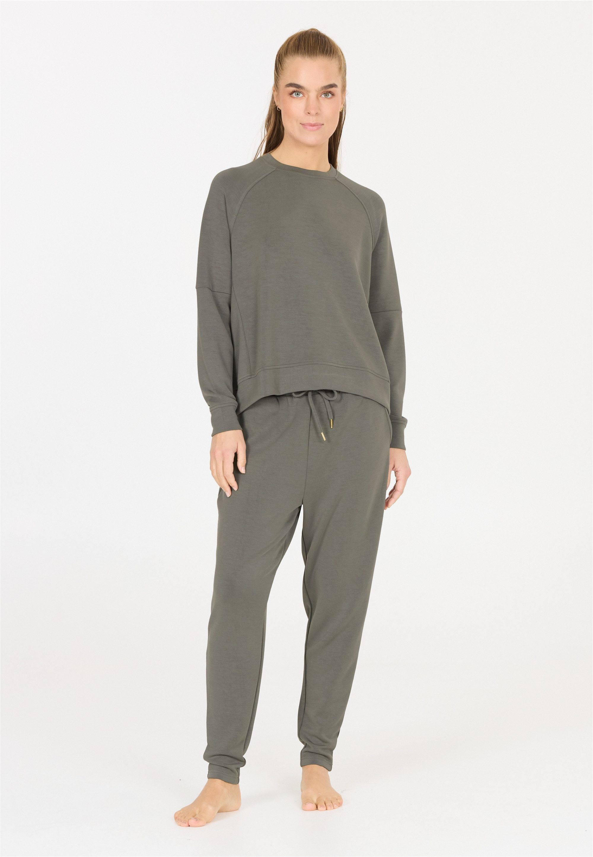 ATHLECIA Sweathose "Jacey", aus weichem Modalmix günstig online kaufen