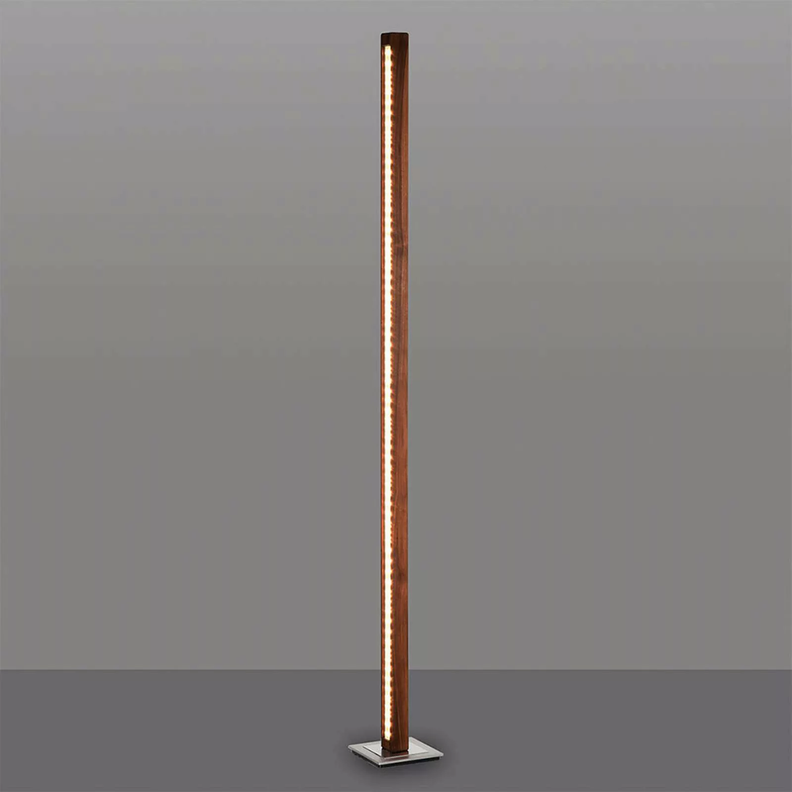 HerzBlut Leonora LED-Stehlampe 122,5cm Nussbaum günstig online kaufen