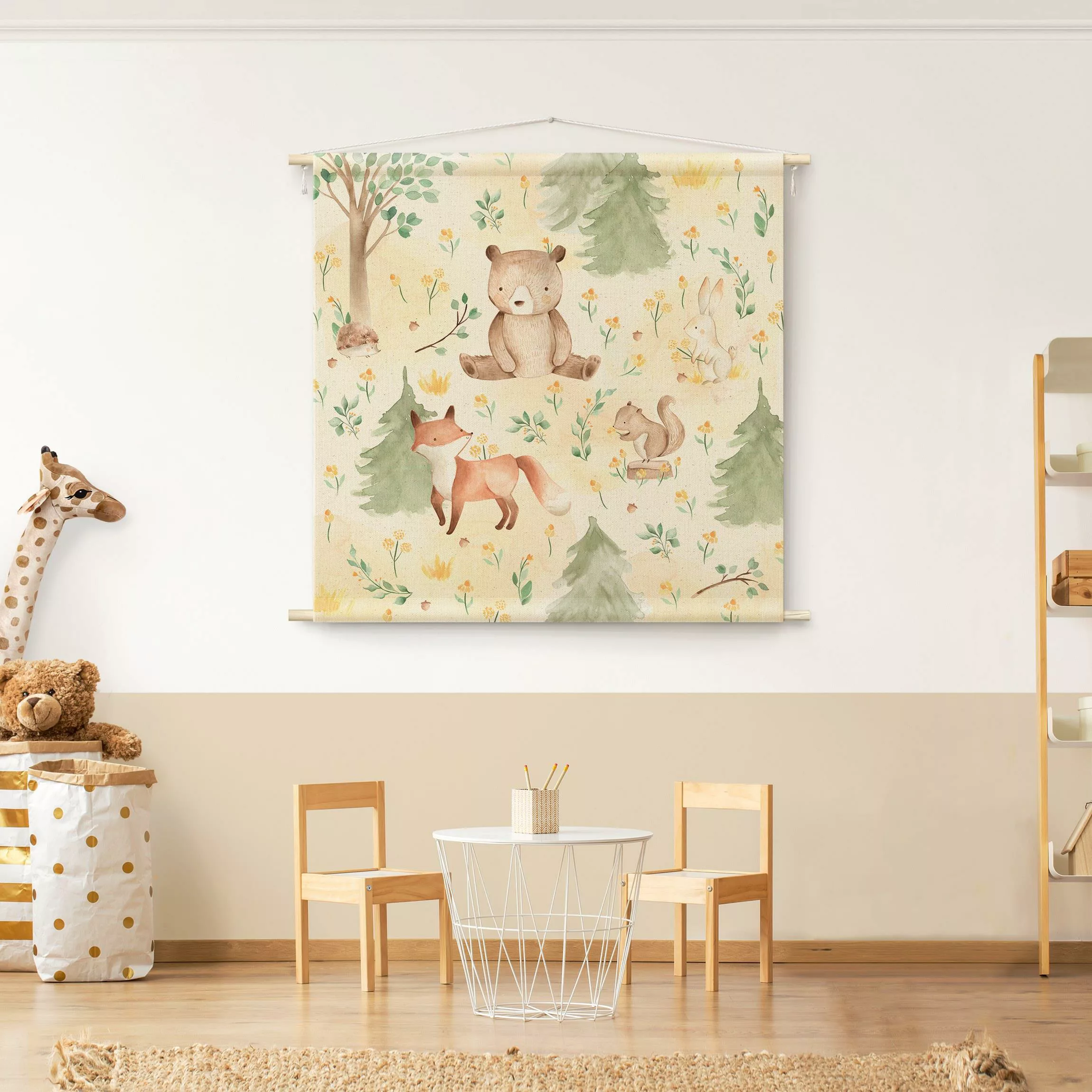 Wandteppich Fuchs und Bär mit Blumen und Bäumen günstig online kaufen