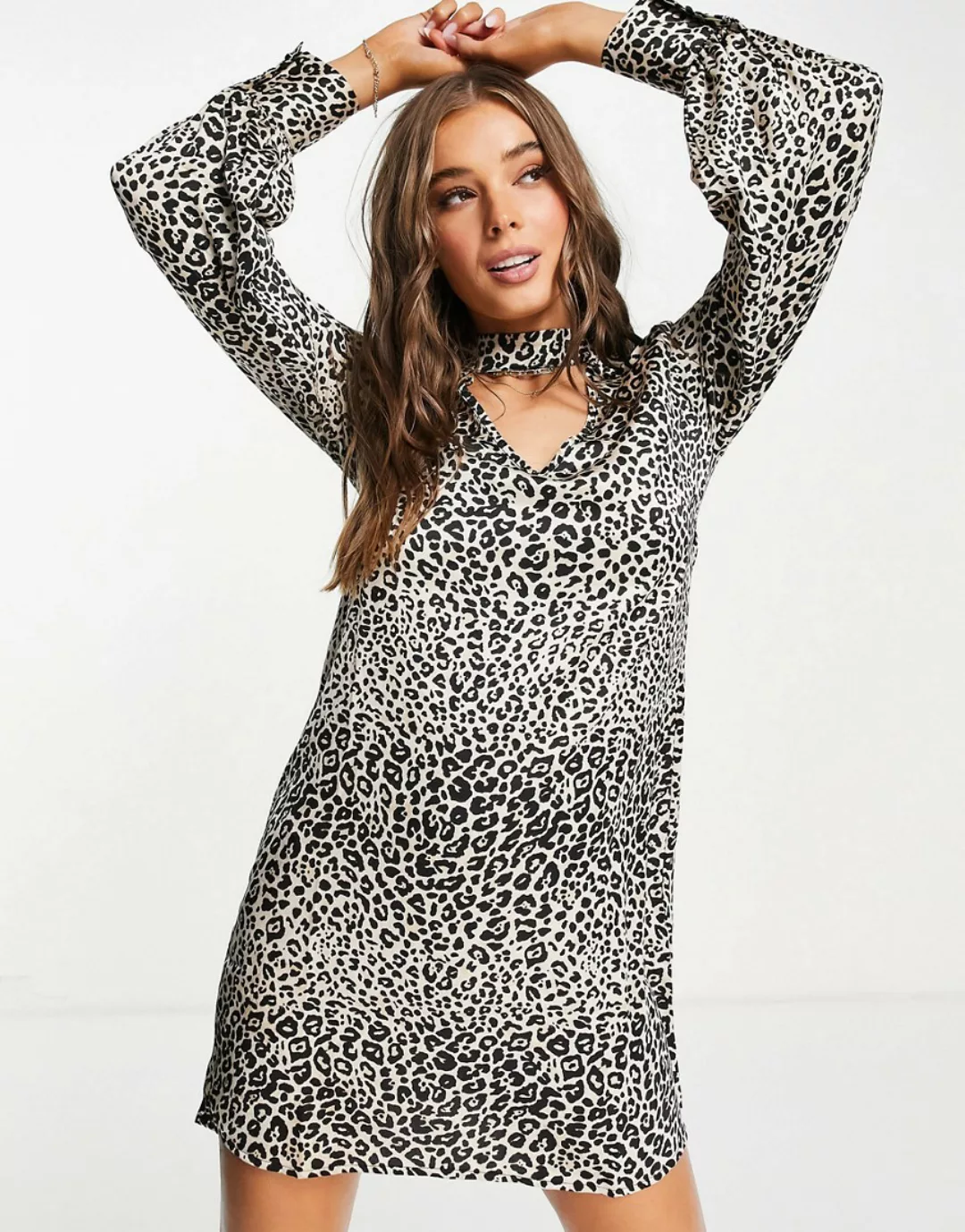 Lipsy – Kleid mit Halsband-Ausschnitt und Leopardenmuster-Mehrfarbig günstig online kaufen