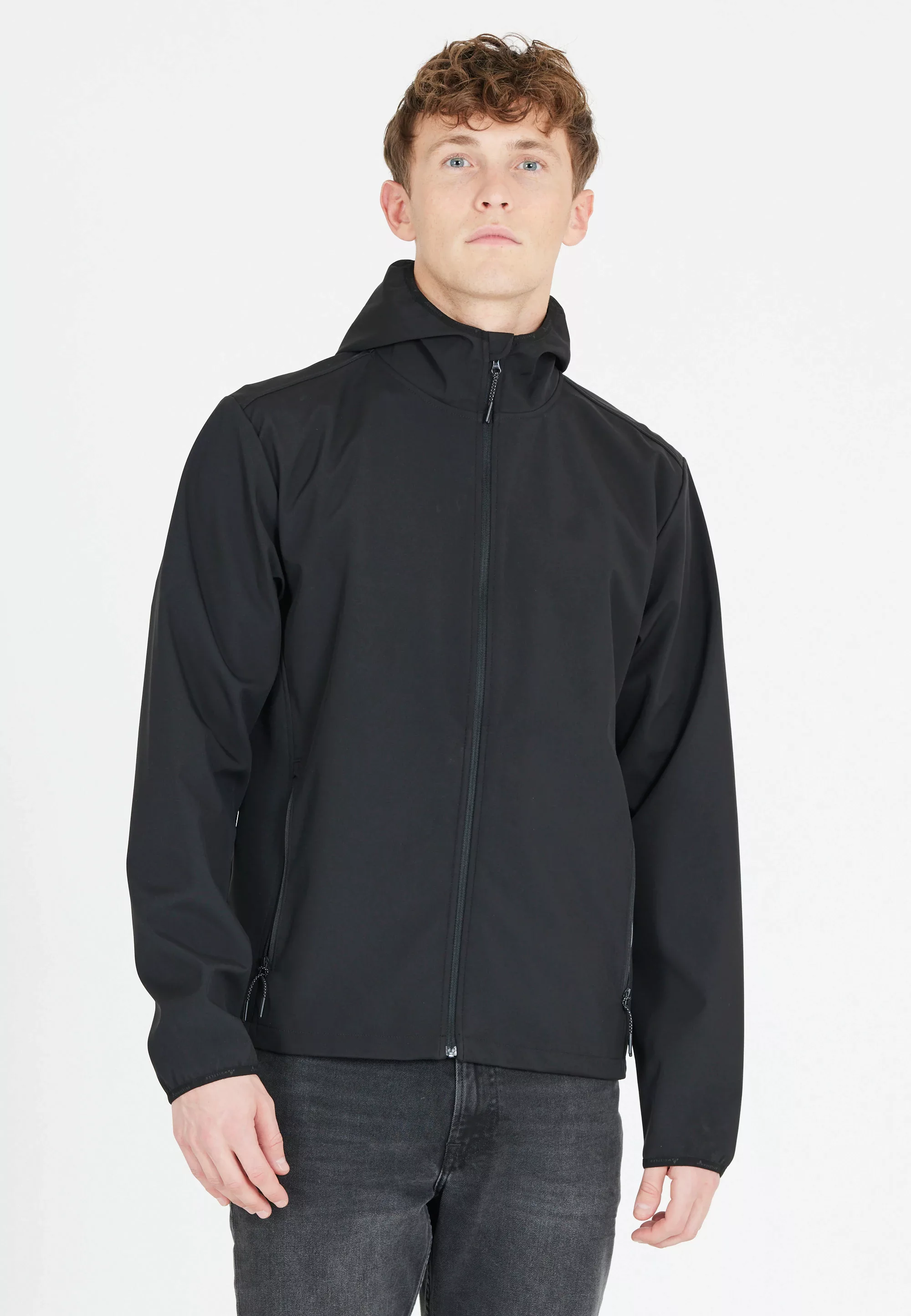 WHISTLER Softshelljacke "Luango", mit einer 8.000 mm Wassersäule günstig online kaufen