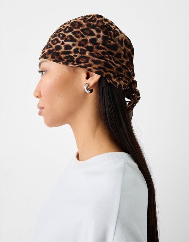 Bershka Halstuch Mit Animalprint Damen Braun günstig online kaufen