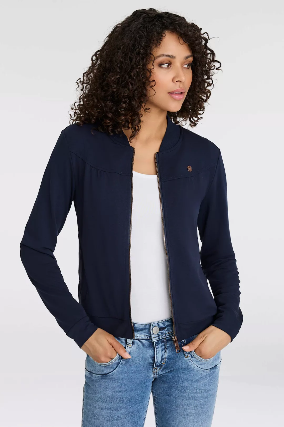 Ragwear Sweatjacke "KENIA CORE", mit Logo und gerafften Details günstig online kaufen