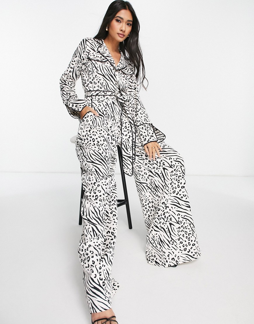 ASOS DESIGN – Geschmeidiger Hemd-Jumpsuit mit Zebraprint und Bindegürtel-Me günstig online kaufen