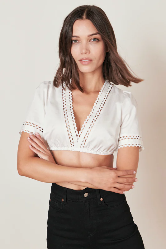 Dirndlbluse Naira günstig online kaufen