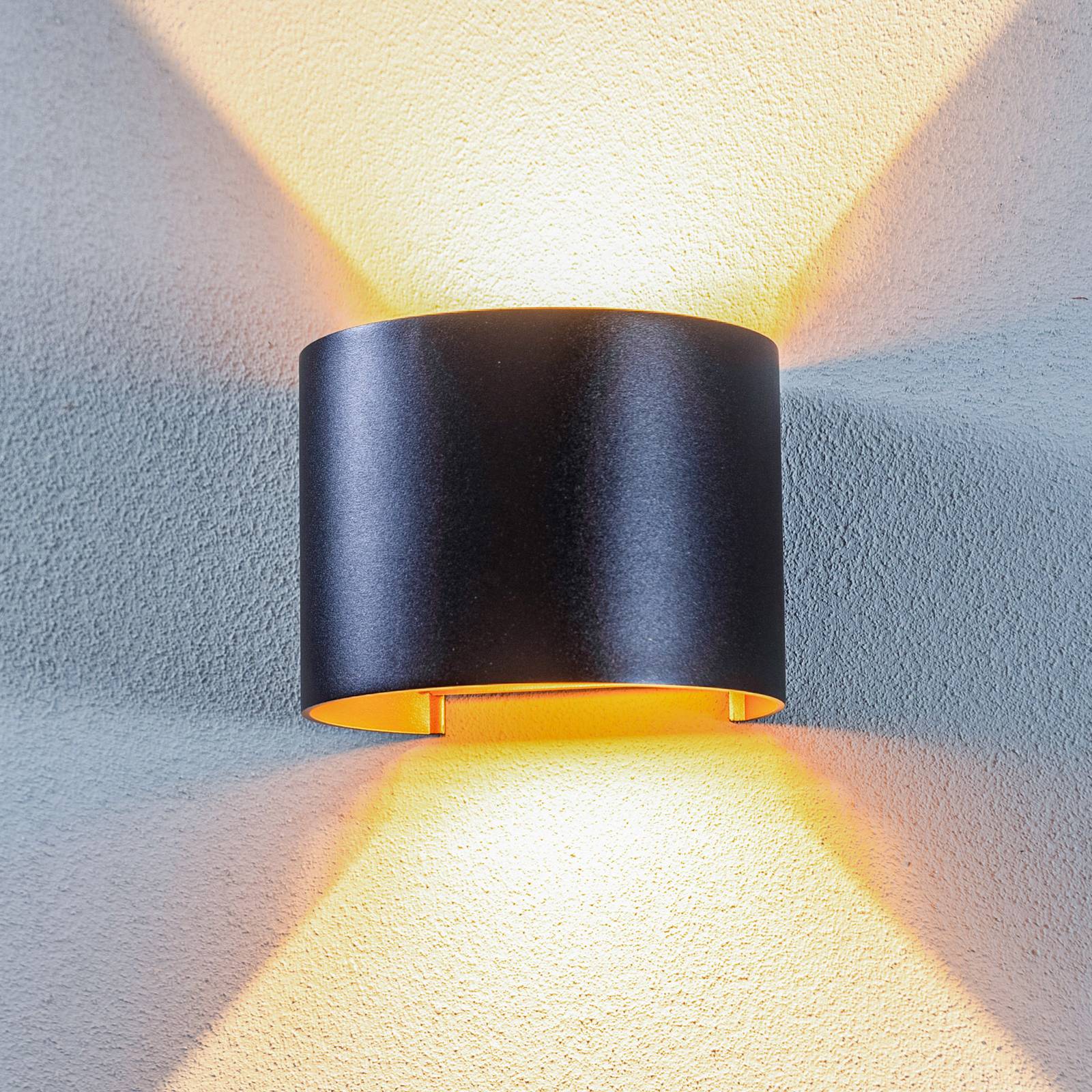 Lindby LED-Außendwandleuchte Nivar, rund, schwarz/goldfarben günstig online kaufen