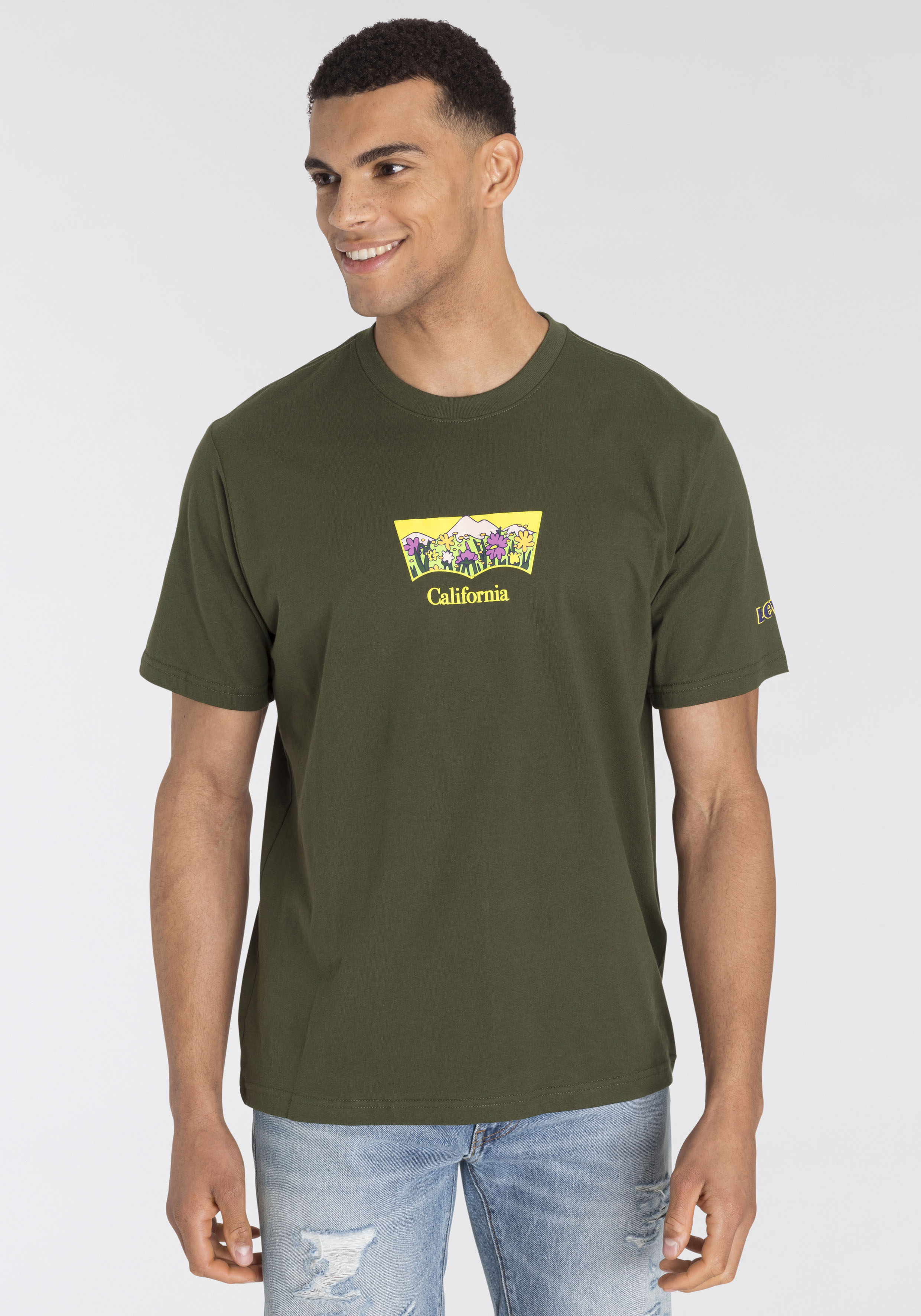 Levi's® T-Shirt LE SS RELAXED FIT TEE mit farbigem Frontprint günstig online kaufen