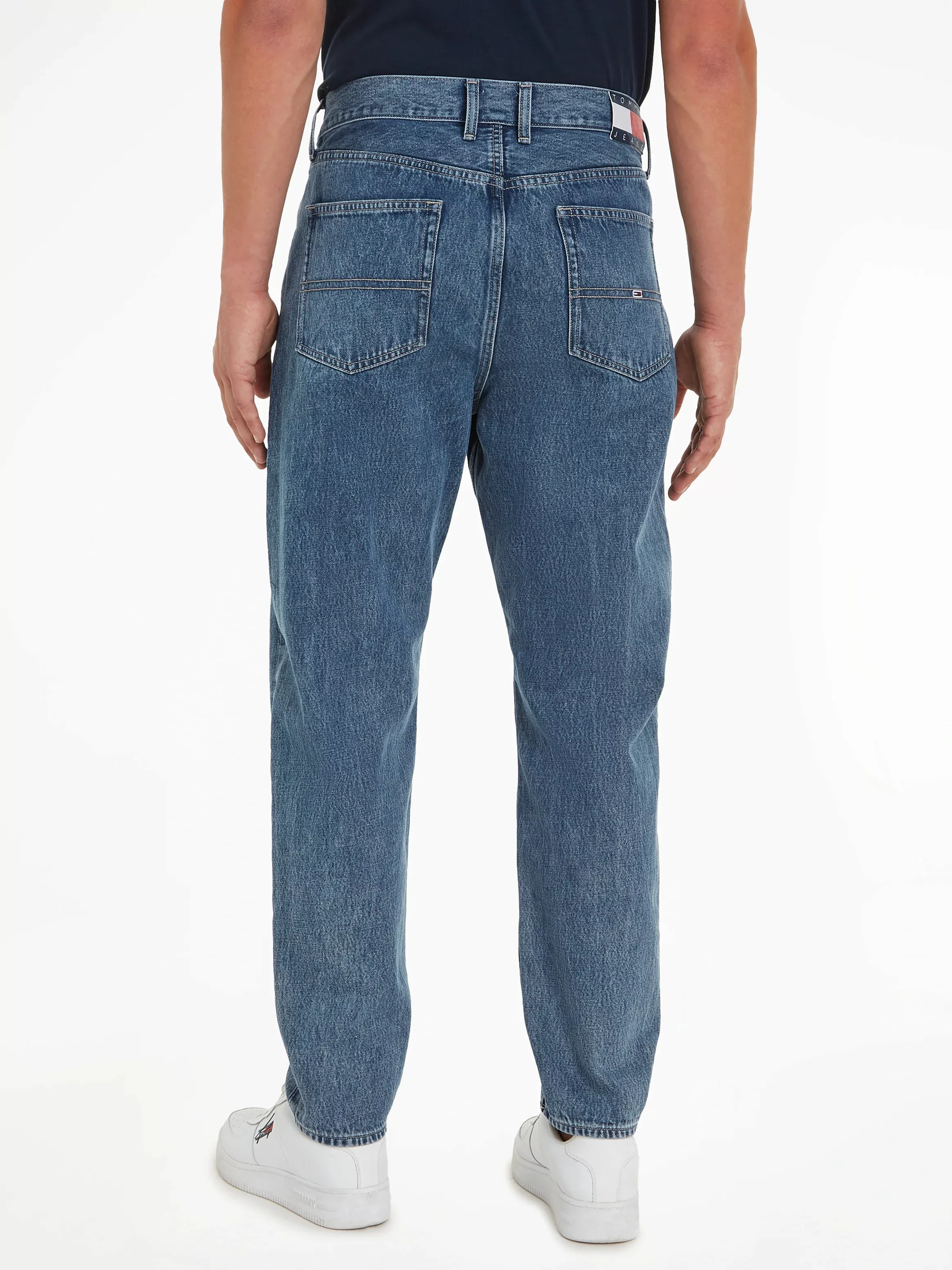 Tommy Jeans Tapered-fit-Jeans "Isaac Relaxed Tapered", im 5-Pocket-Style günstig online kaufen