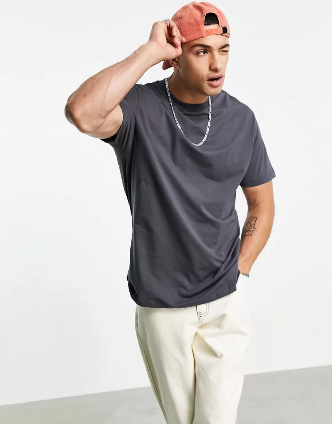 ASOS DESIGN – Longline-T-Shirt mit lockerem Schnitt und abgerundetem Saum i günstig online kaufen