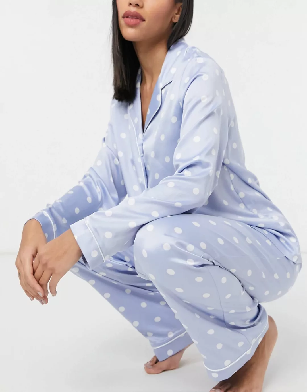 Chelsea Peers – Blau gepunktetes Pyjama-Set aus langärmligem Oberteil und H günstig online kaufen