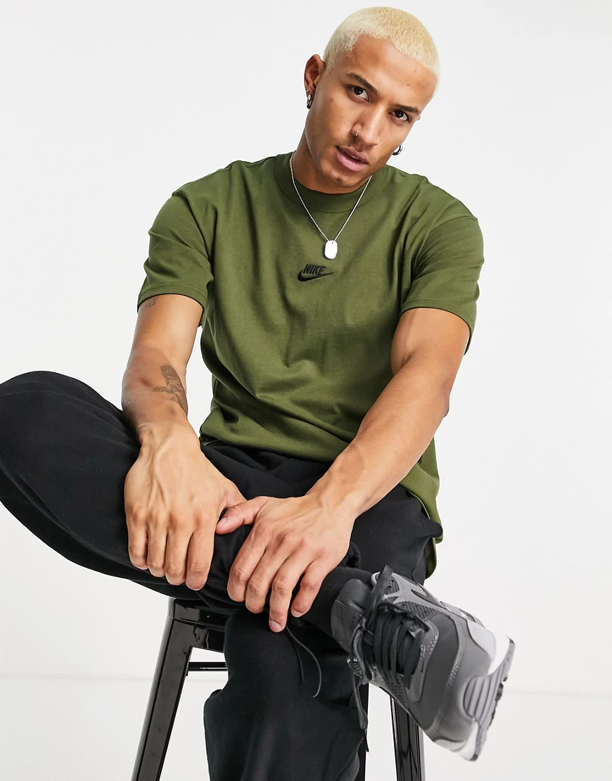 Nike – Premium Essential – Oversize-T-Shirt in Khaki-Grün günstig online kaufen