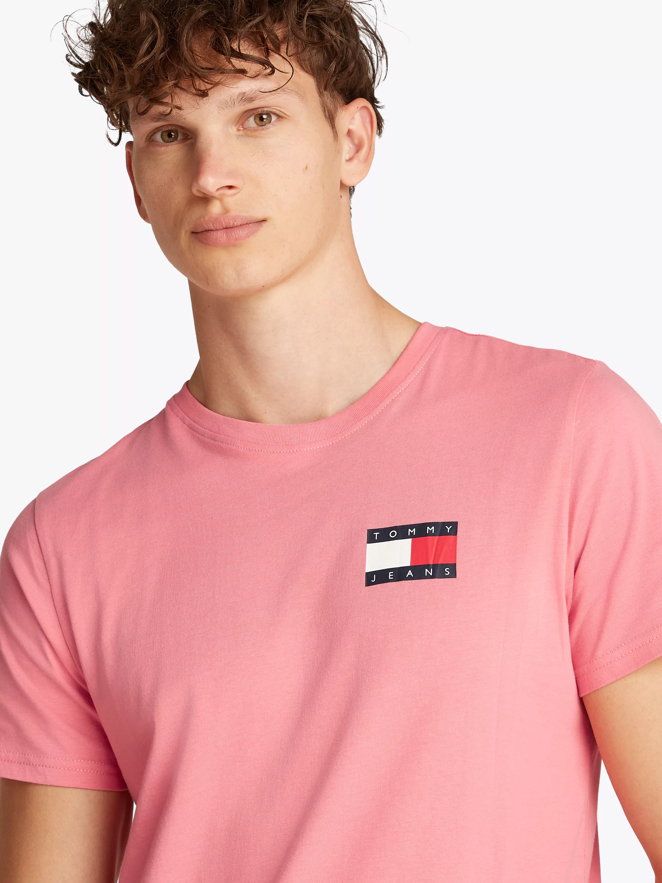 Tommy Jeans T-Shirt "TJM SLIM ESSENTIAL FLAG TEE EXT" günstig online kaufen