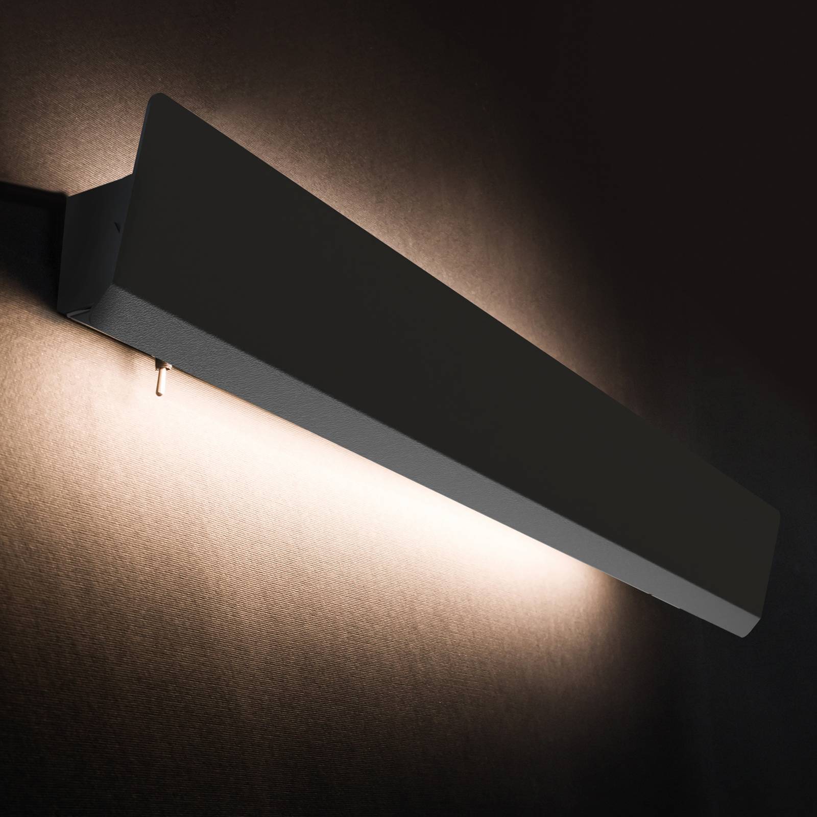 Wandlampe Wing, schwarz, Stahl, Schalter, 68 cm breit günstig online kaufen