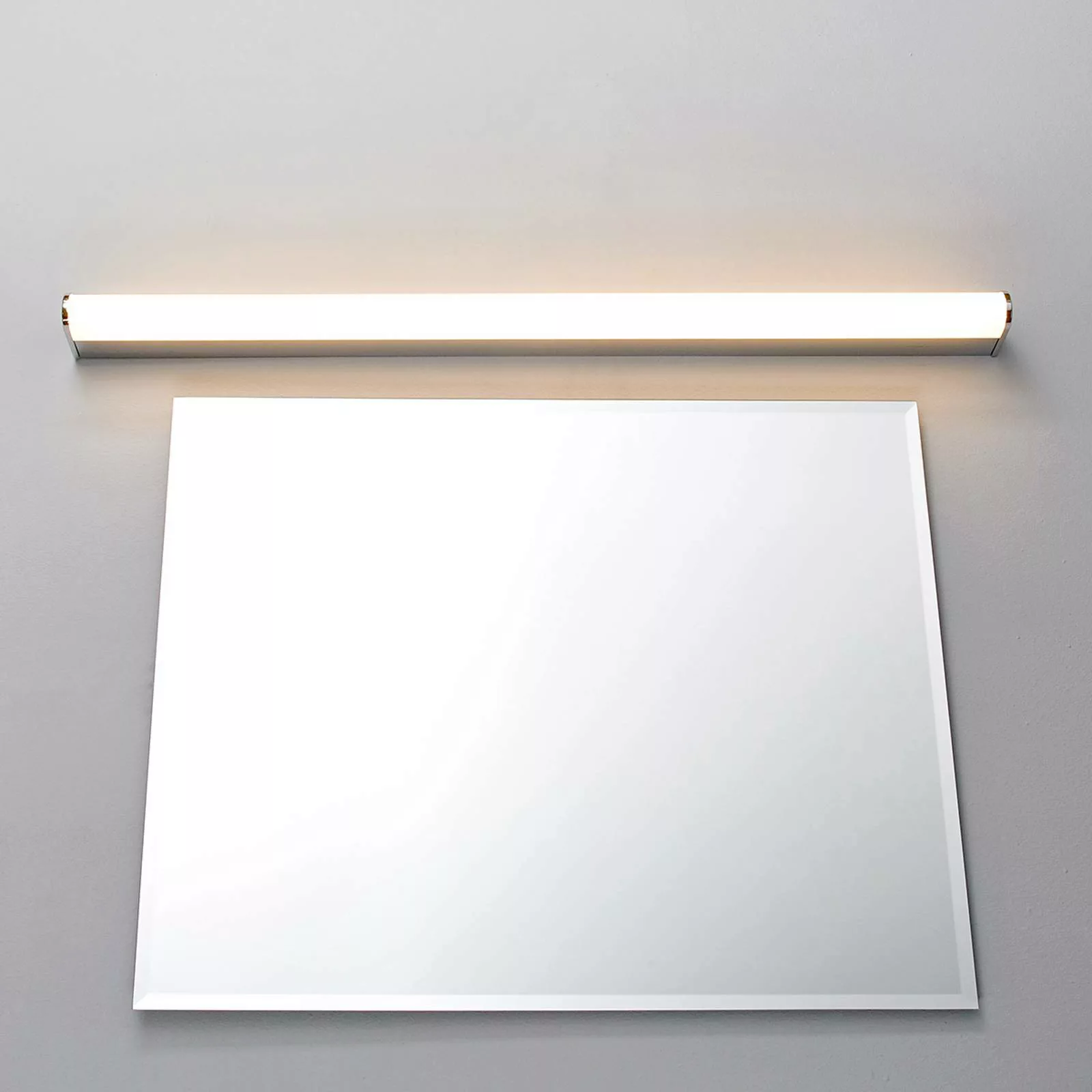 LED-Bad- und Spiegelleuchte Philippa halbrund 88cm günstig online kaufen