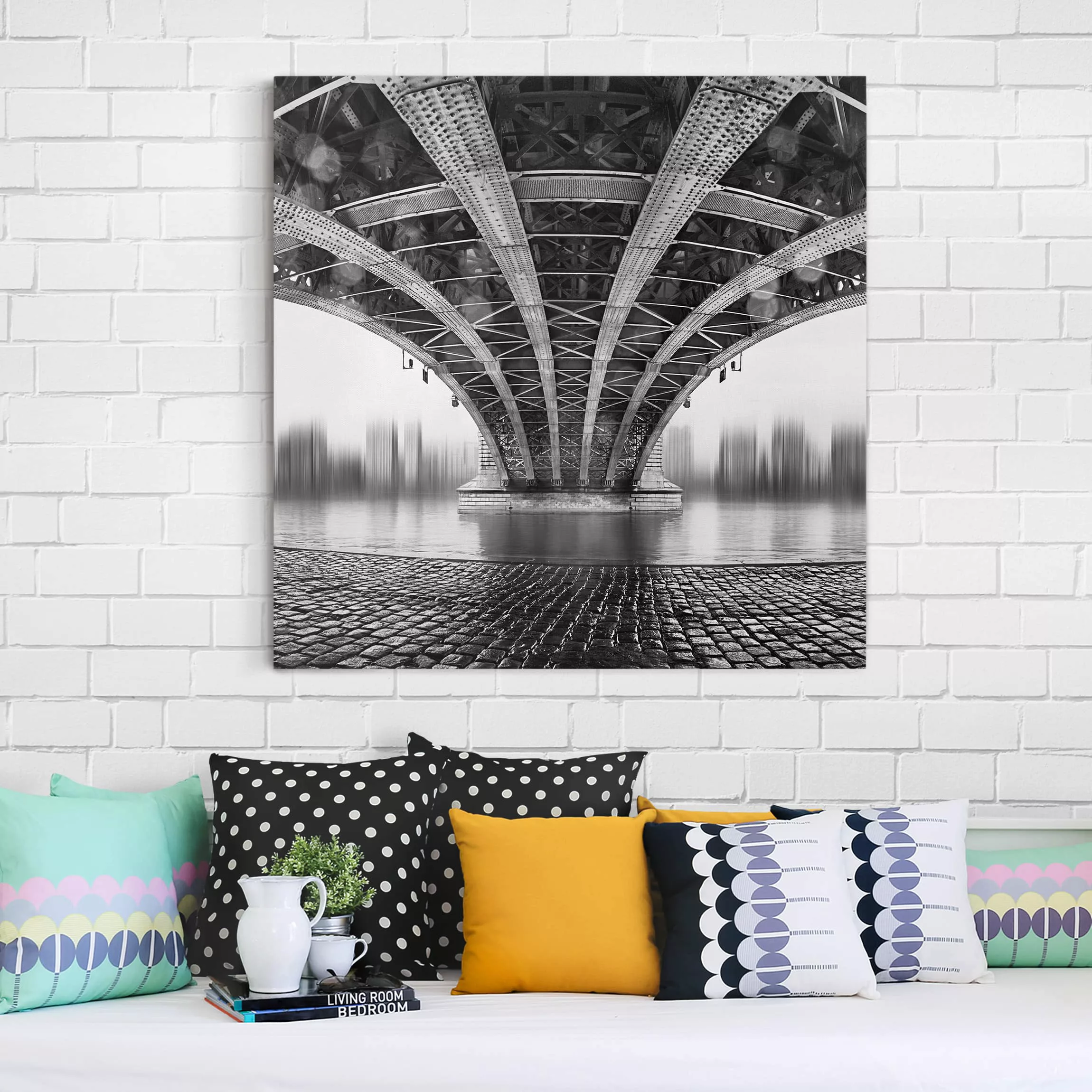 Leinwandbild Architektur & Skyline - Quadrat Under The Iron Bridge günstig online kaufen