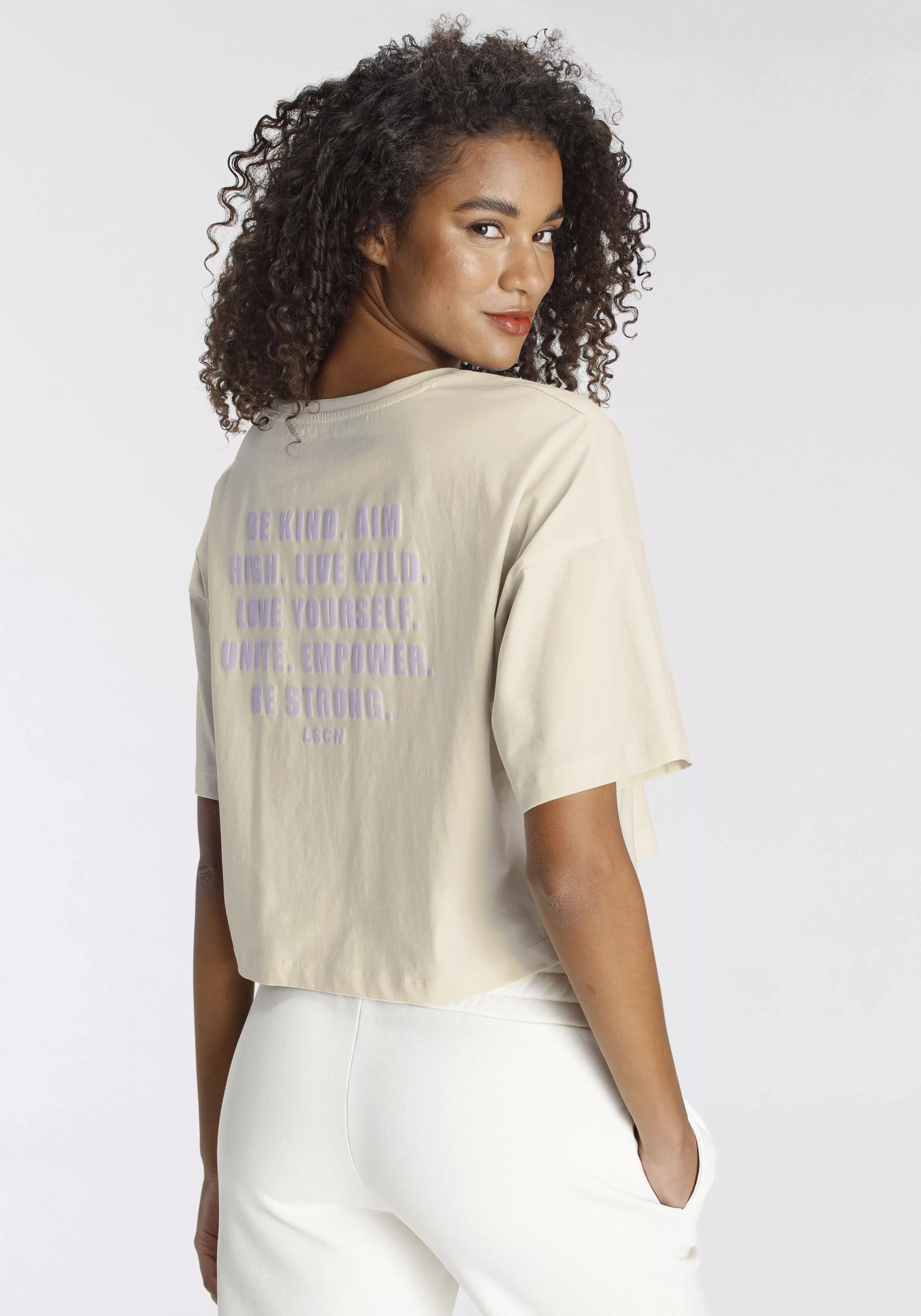 LASCANA Oversize-Shirt, mit Schriftzug auf dem Rücken günstig online kaufen