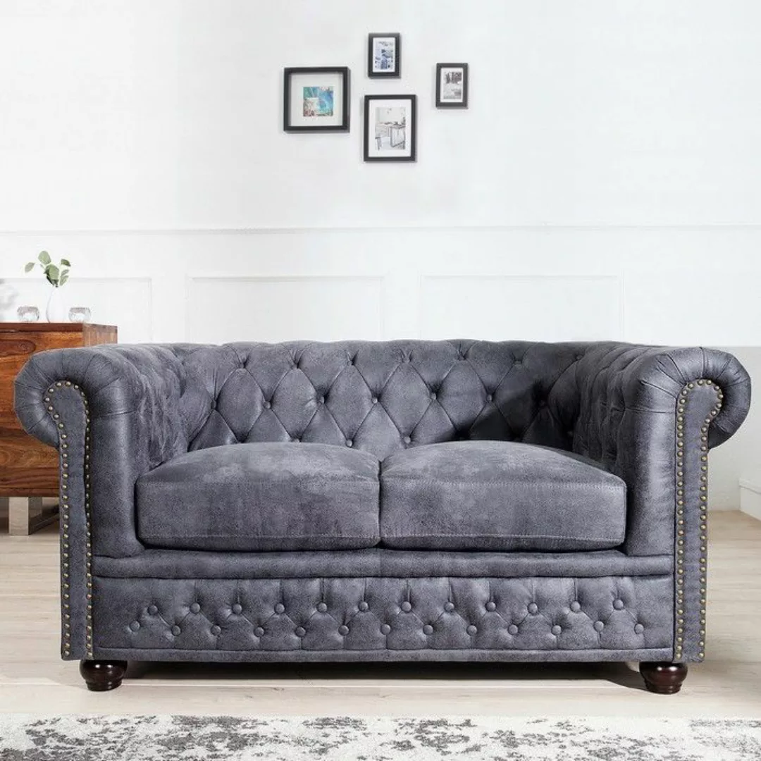 2er Sofa WINCHESTER Grau im klassisch englischen Chesterfield-Stil günstig online kaufen