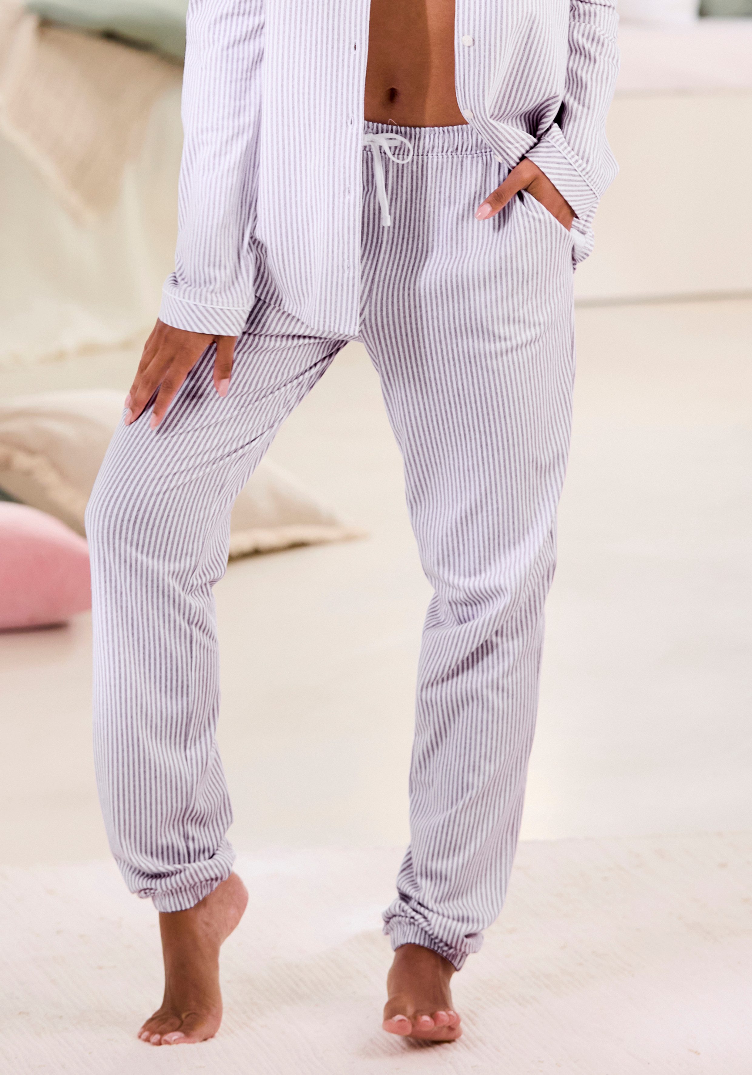 s.Oliver Pyjamahose, mit seitlichen Eingrifftaschen günstig online kaufen