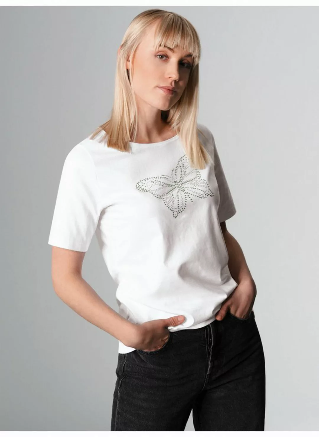 Trigema T-Shirt TRIGEMA T-Shirt mit Schmetterling aus Strasssteinen (1-tlg) günstig online kaufen