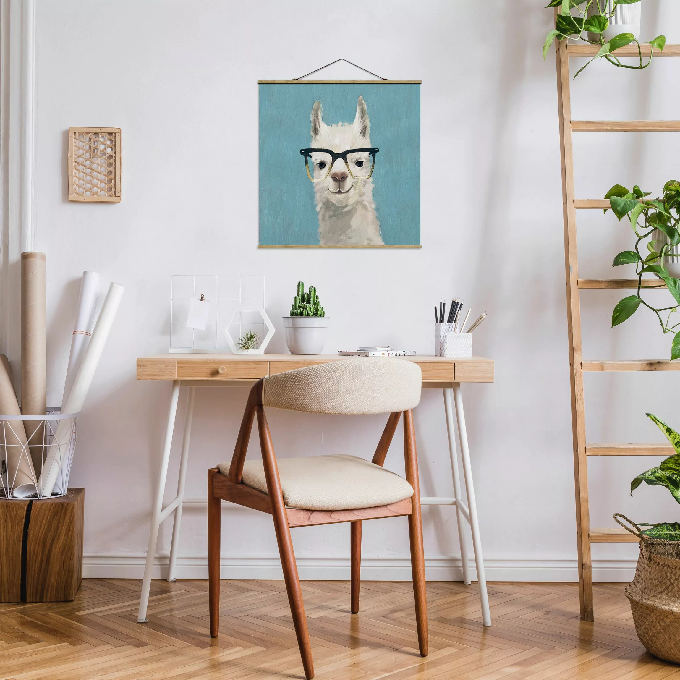 Stoffbild Tiere mit Posterleisten - Quadrat Lama mit Brille IV günstig online kaufen