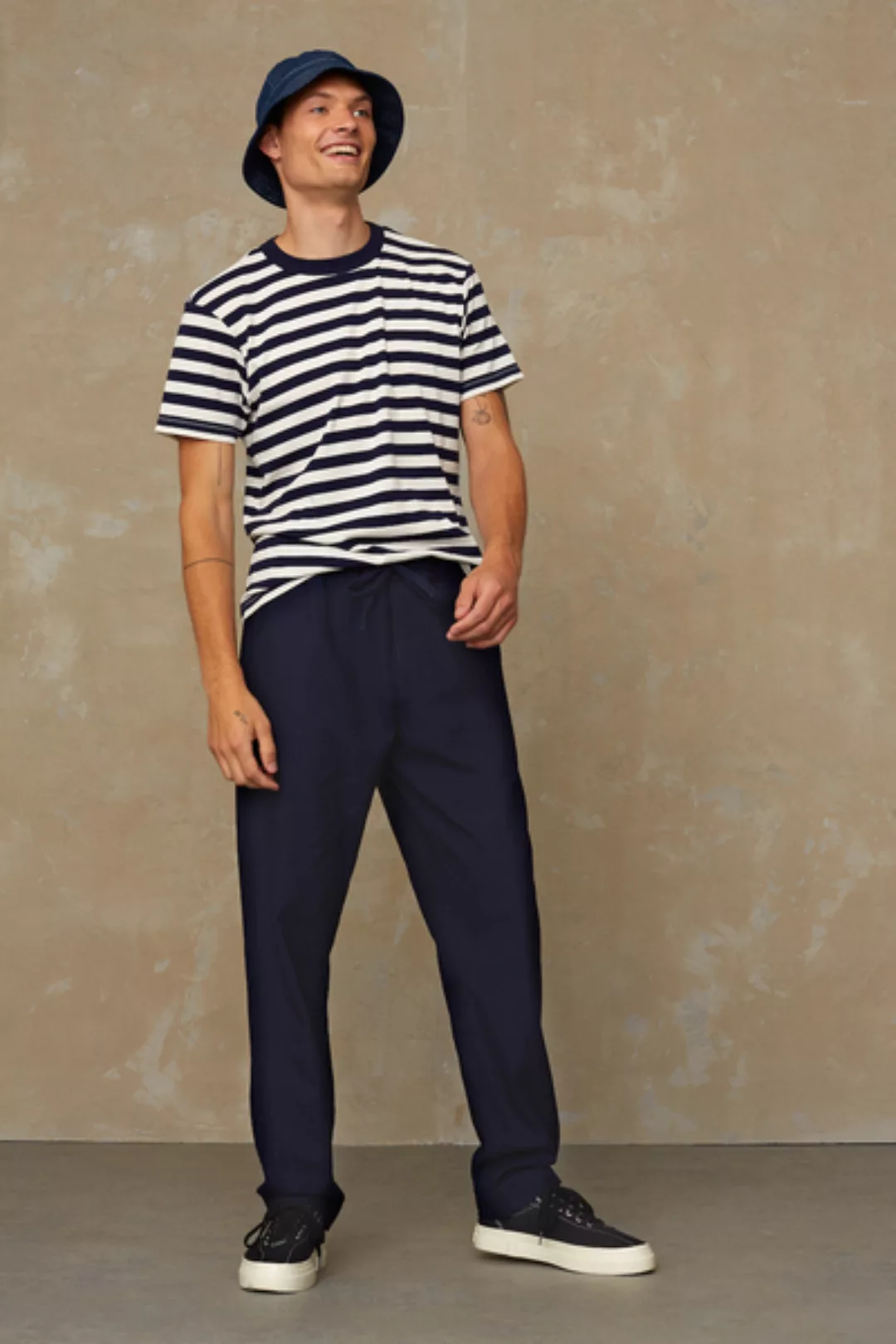 T-shirt Aus Recycelten Fasern - Darius Stripe Navy - Blau günstig online kaufen