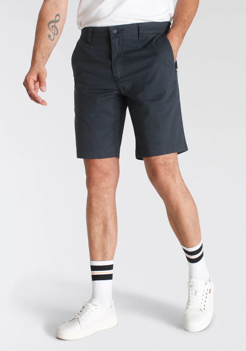Levis Chinoshorts "XX CHINO SHORT II", Sommerhose mit Logobadge günstig online kaufen