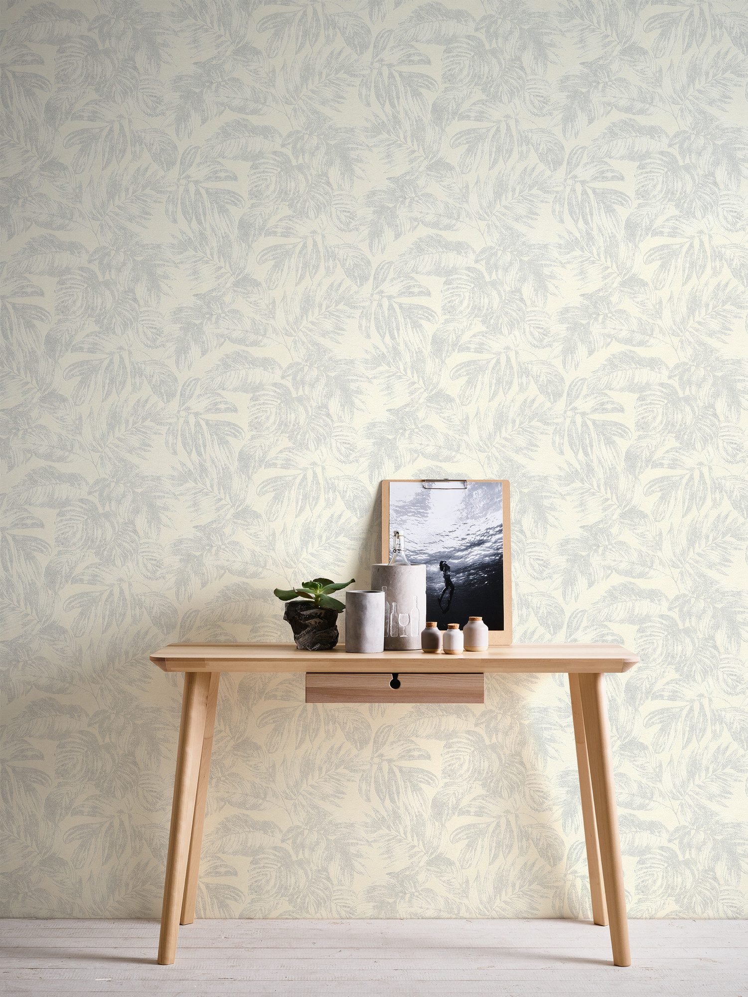Bricoflor Tapete mit Weiß Silber Metallic Effekt Blätter Tapete Hell Ideal günstig online kaufen