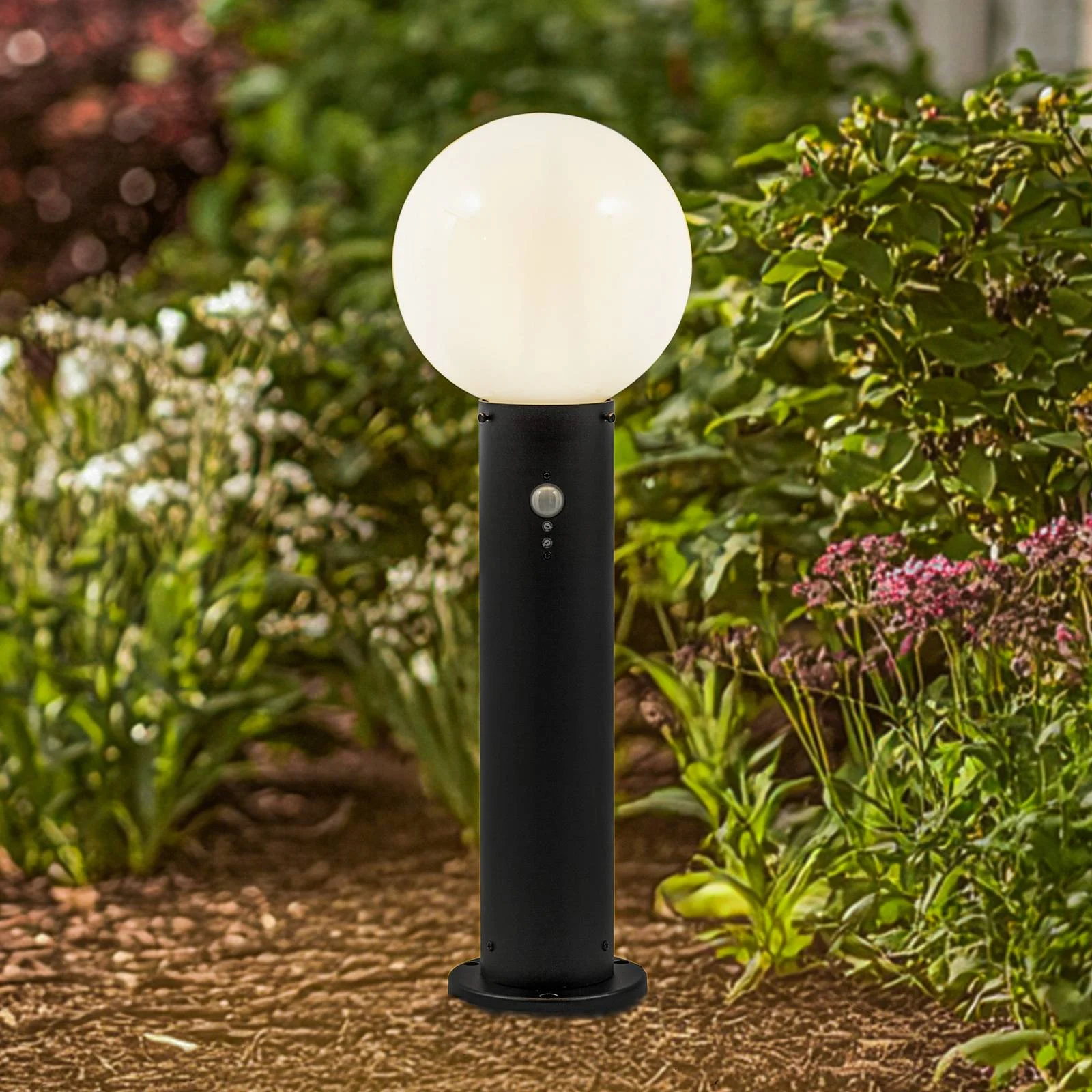 Lindby Sockelleuchte Dangan, weiß, 60 cm, Glas, Sensor günstig online kaufen