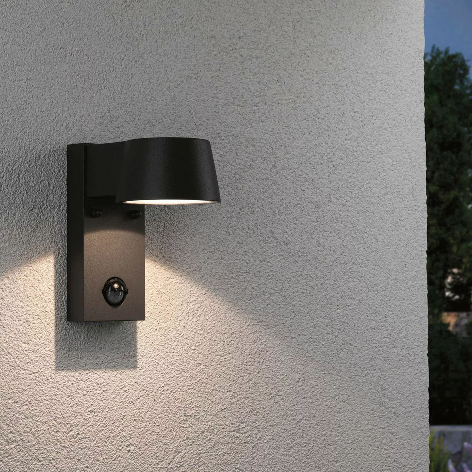 LED Wandleuchte Capea in Anthrazit 6W 450lm IP44 mit Bewegungsmelder günstig online kaufen