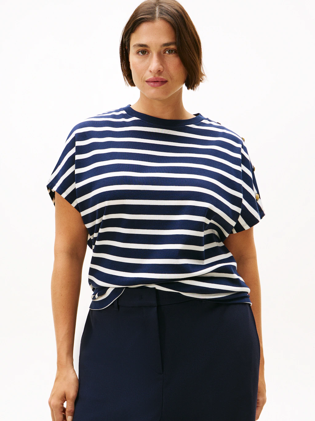 Tommy Hilfiger Curve Kurzarmshirt "CRV GOLD BUTTON SS TEE", in großen Größe günstig online kaufen