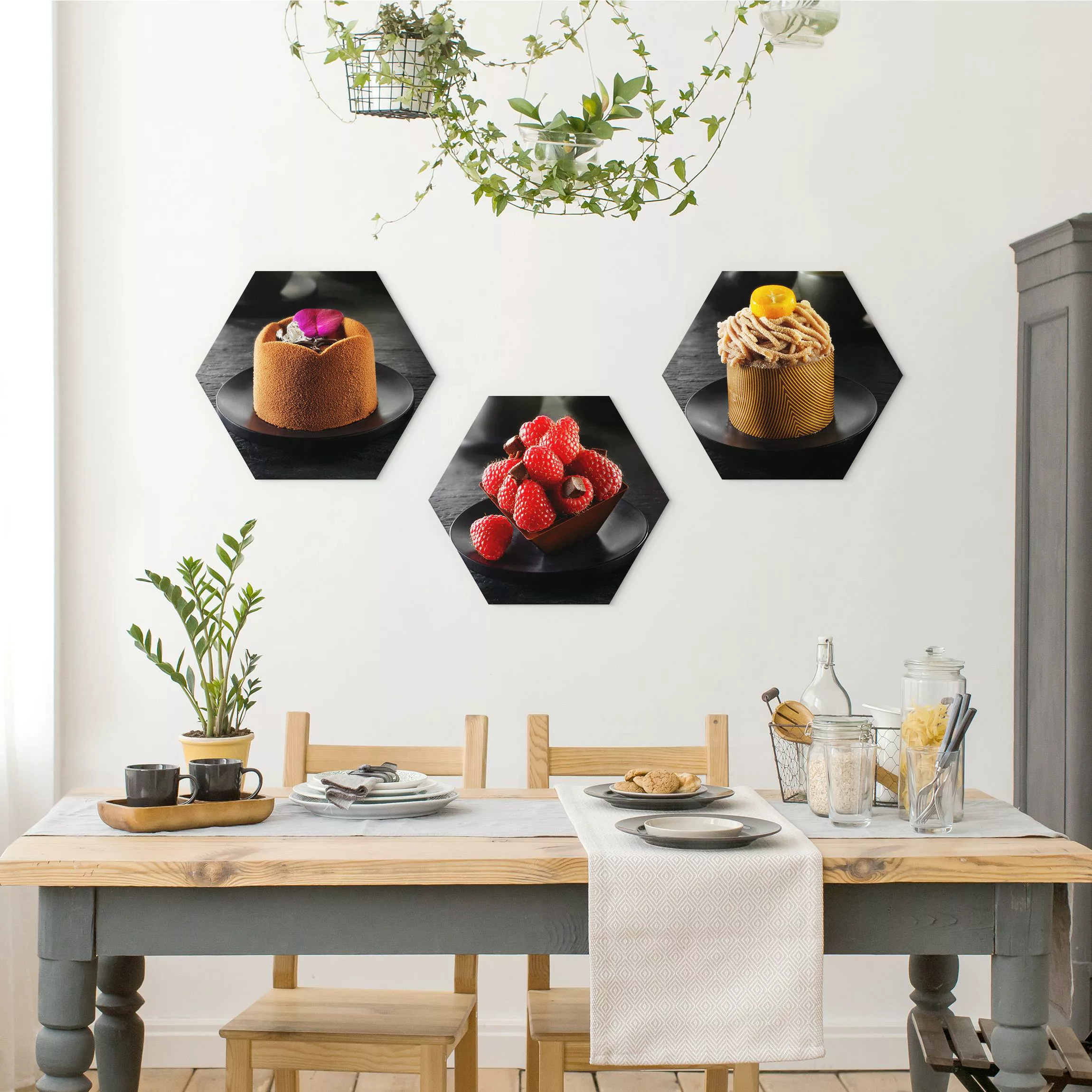 3-teiliges Hexagon-Alu-Dibond Bild Schokoladentörtchen mit Himbeeren günstig online kaufen