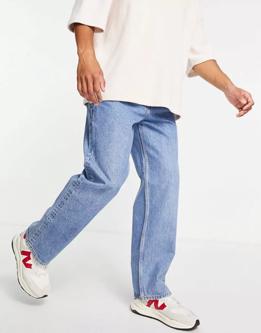 Weekday – Galaxy – Locker geschnittene Jeans in Hanson-Blau günstig online kaufen