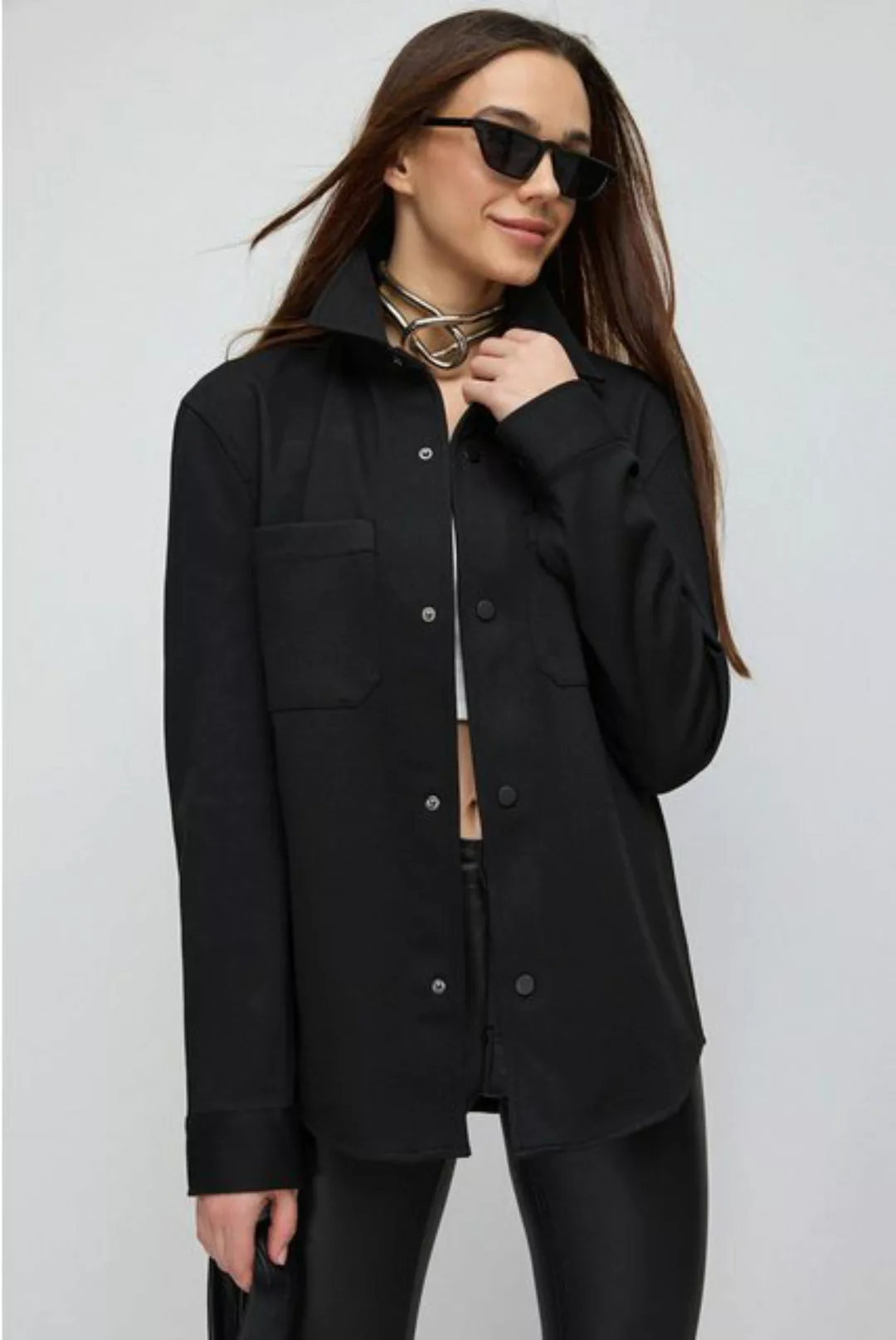 No Matter What Winterjacke Schwarze Taschen Oversized Slim Hemdjacke günstig online kaufen