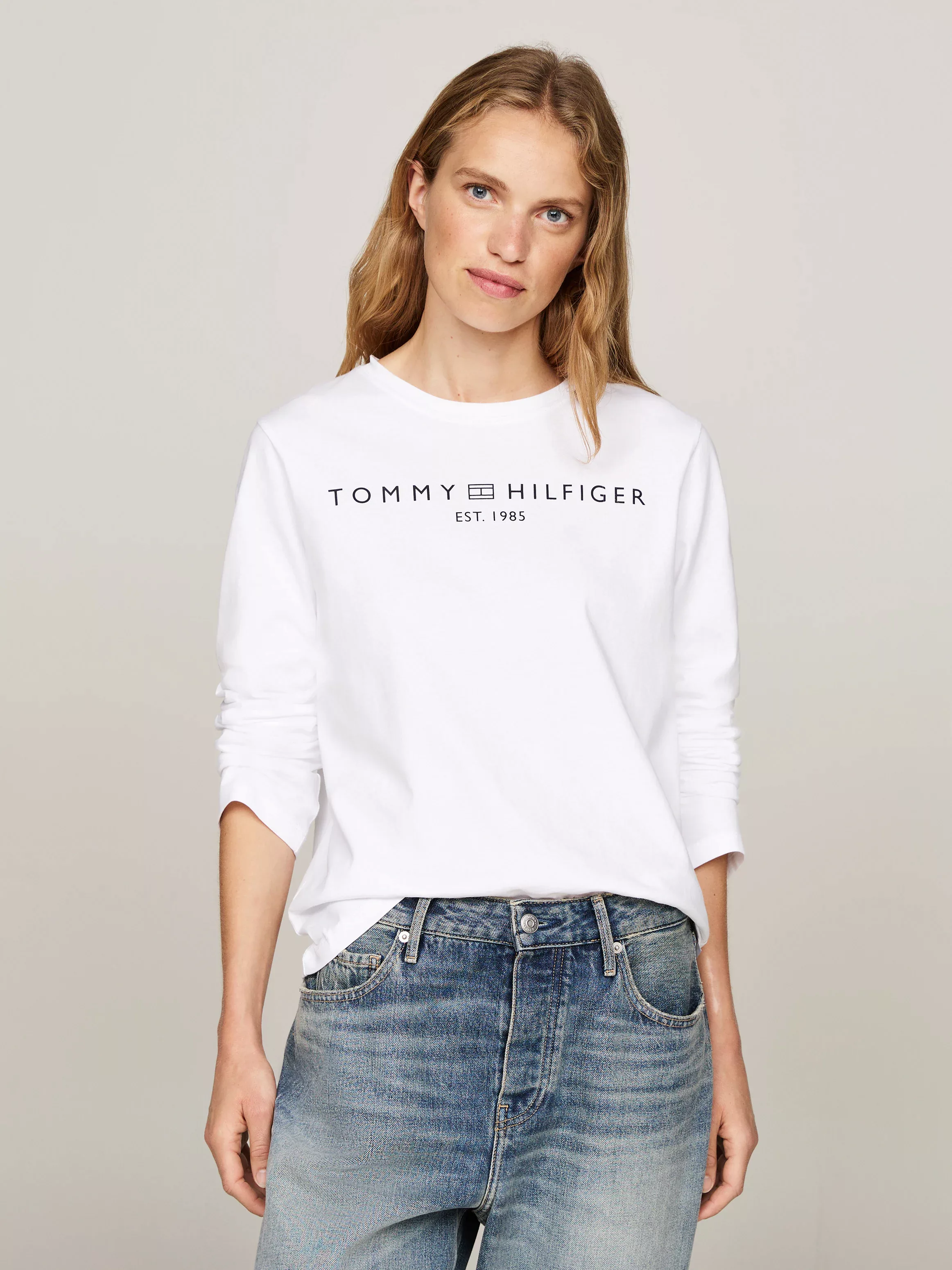 Tommy Hilfiger Langarmshirt "REG CORP LOGO C-NK LS", mit Logoschriftzug günstig online kaufen